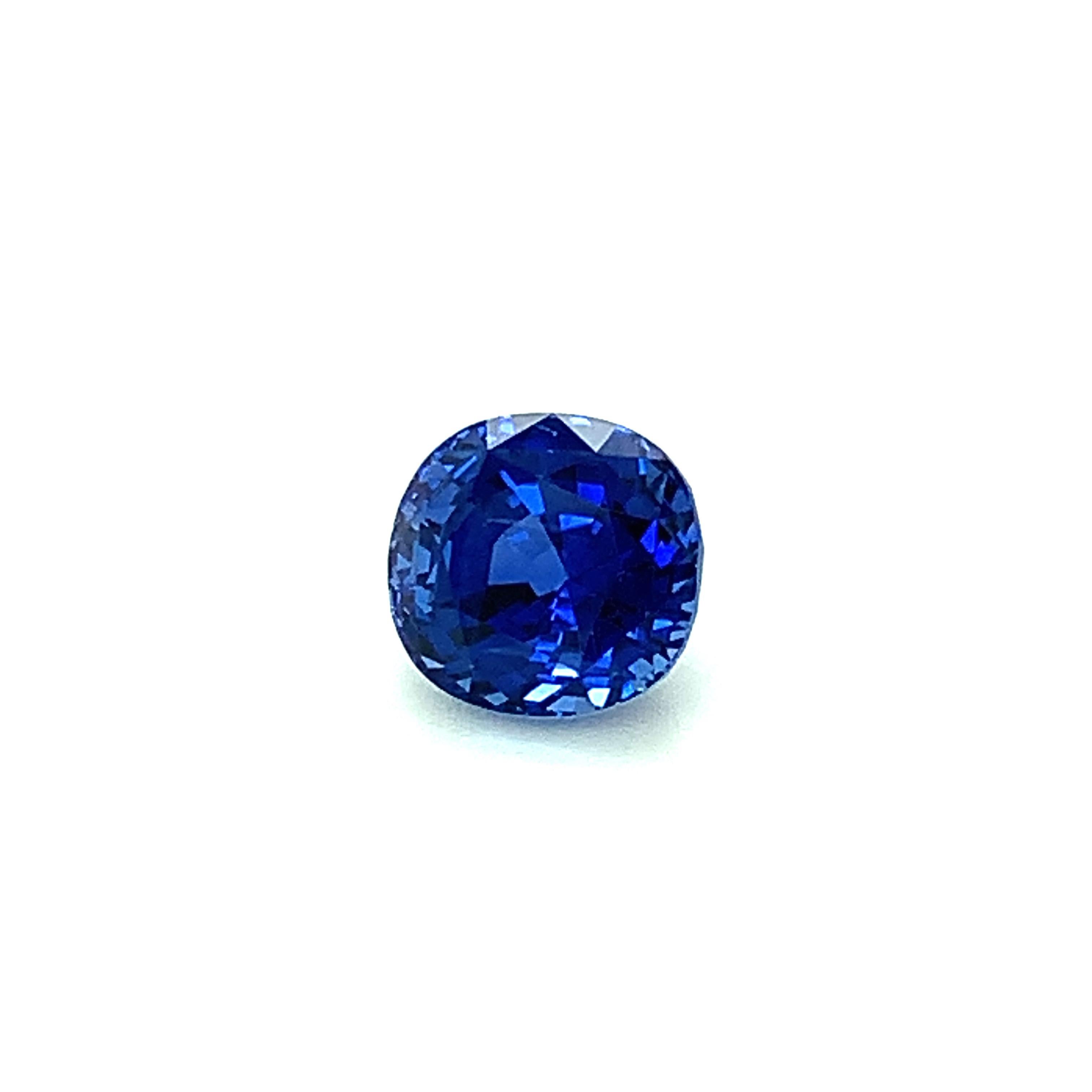 Unheated 3.32 Carat Ceylon Blue Sapphire, Unset Loose Gemstone, GIA Certified In New Condition In Los Angeles, CA