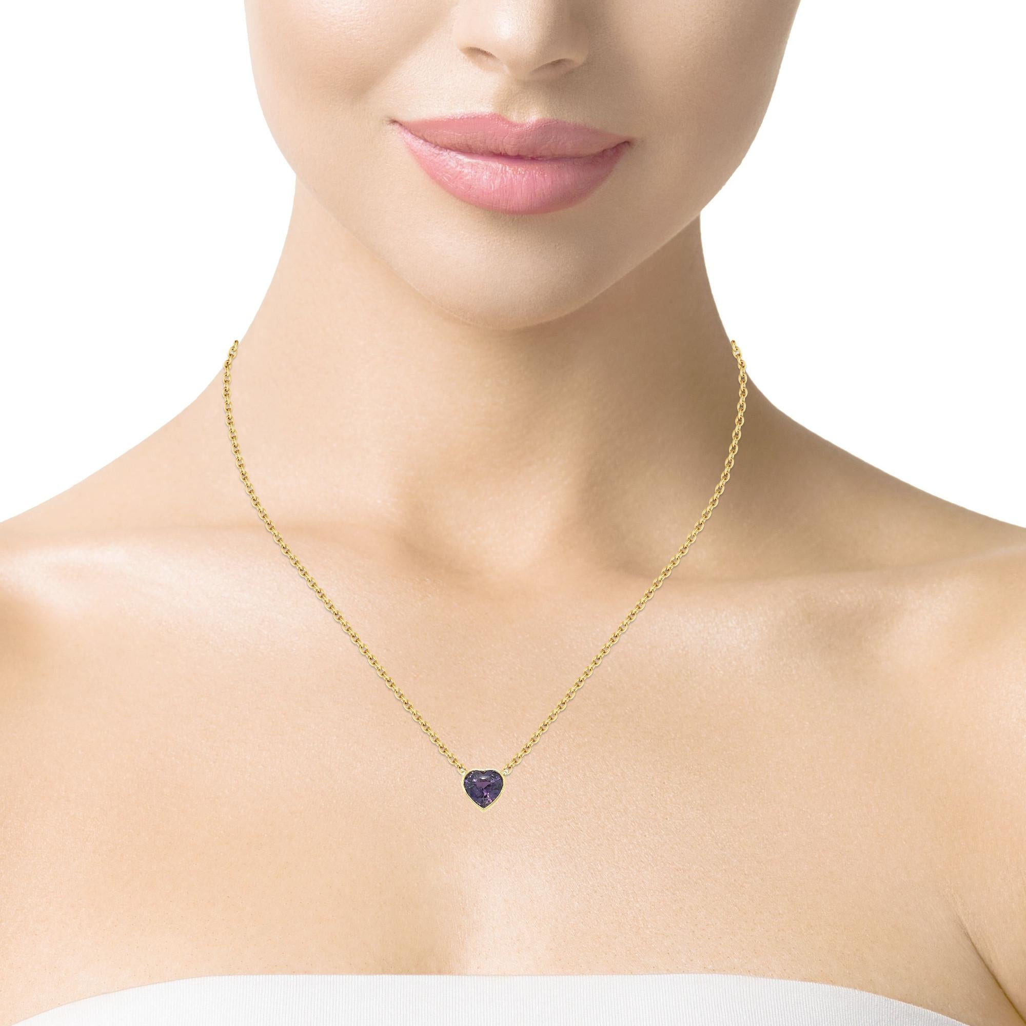 GIA Certified Unheated 3.56 Carat Purple Sapphire Heart Necklace in 18k Gold For Sale 4