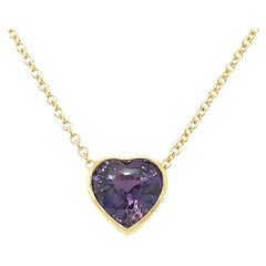 GIA Certified Unheated 3.56 Carat Purple Sapphire Heart Necklace in 18k Gold (Collier de saphir violet non chauffé certifié par la GIA et en or 18k)