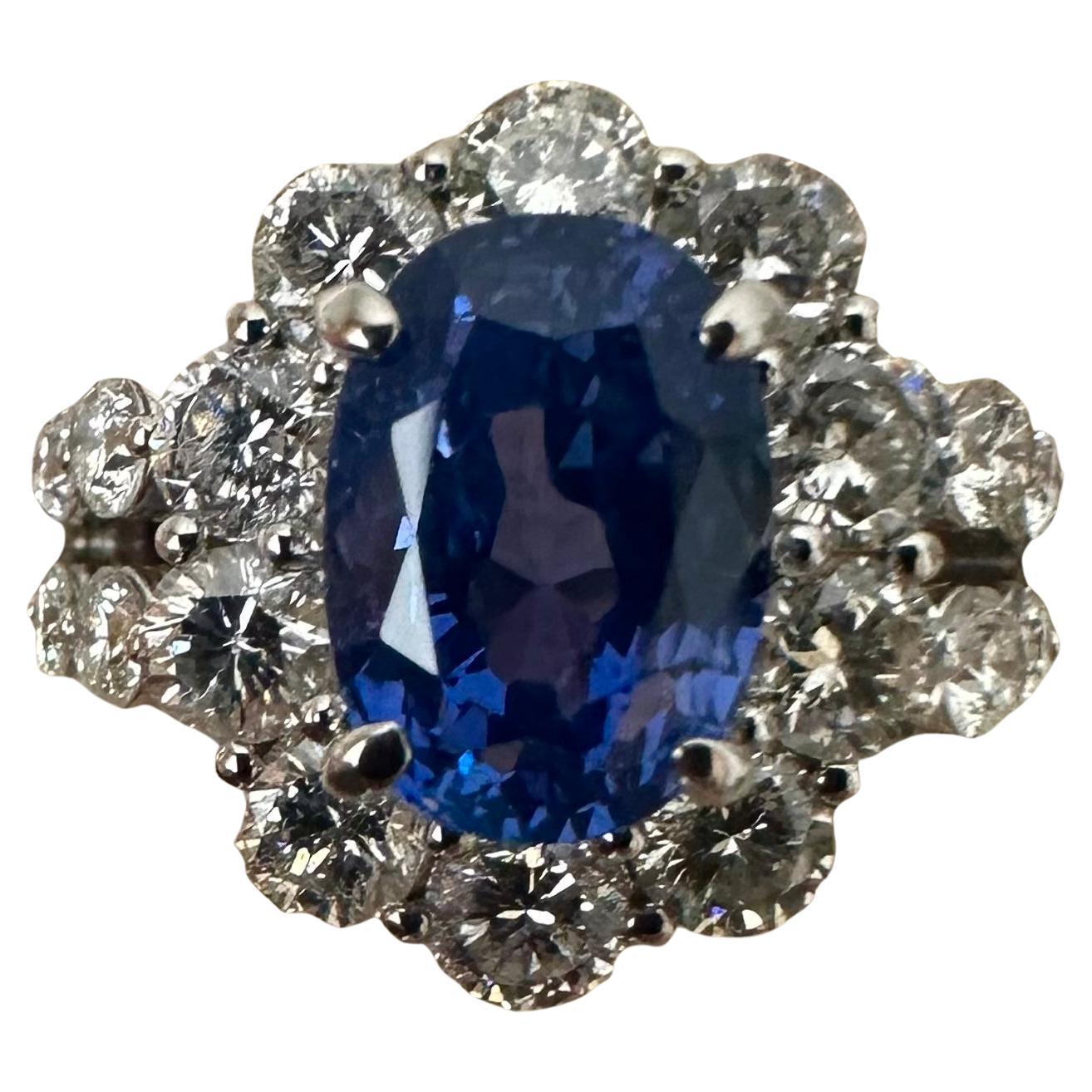 Anello con zaffiro blu non riscaldato da 4,69 carati senza calore 18k e diamanti AIGS - Splendido!