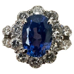 Anello con zaffiro blu non riscaldato da 4,69 carati senza calore 18k e diamanti AIGS - Splendido!