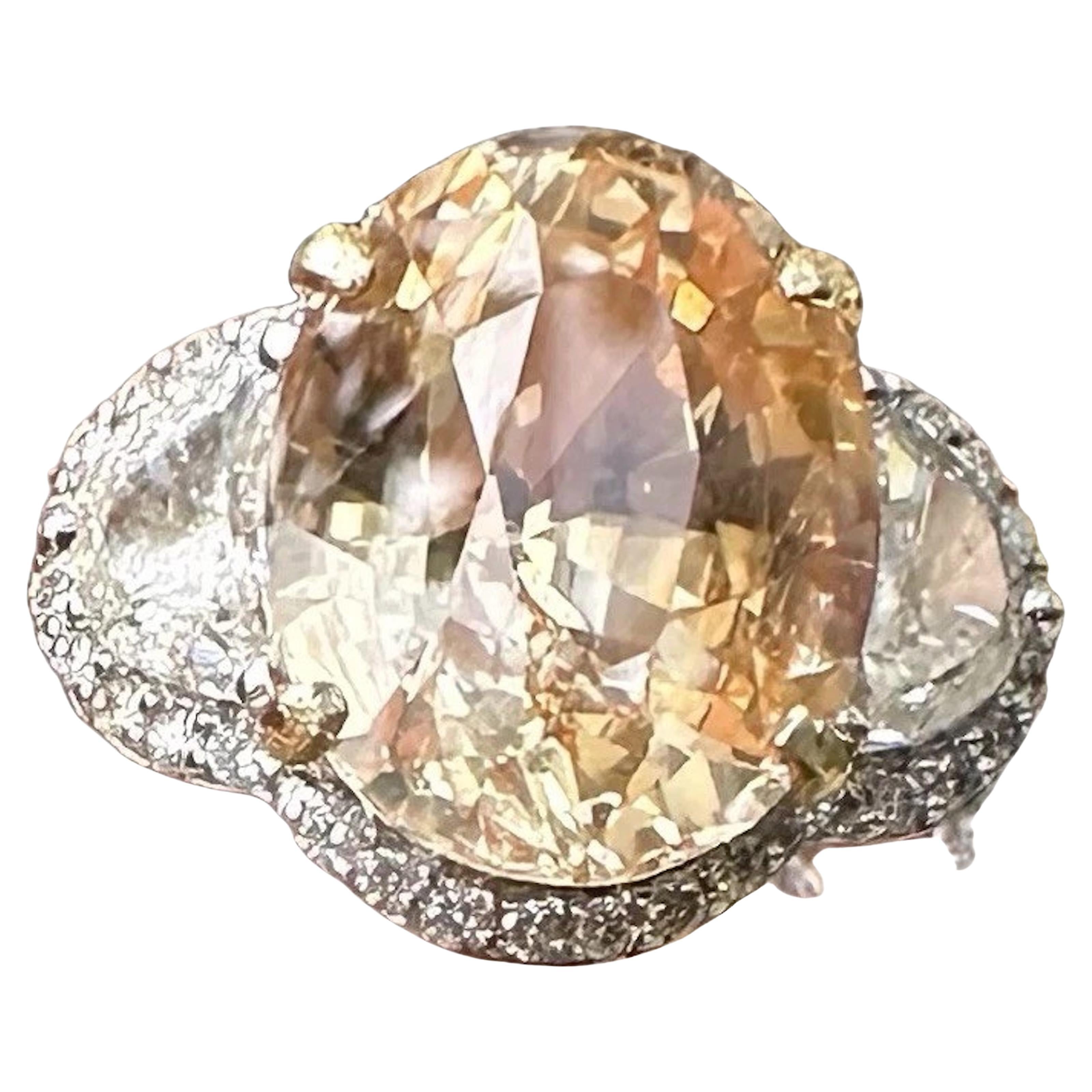 What makes a sapphire a padparadscha?