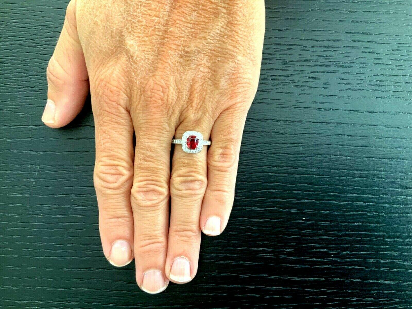 Women's Unheated .98 Carat Natural Burma Vivid Red Spinel and Diamond Ring GIA Certified For Sale