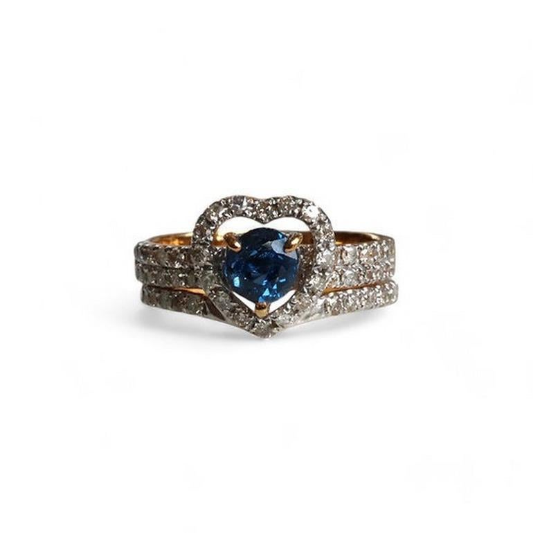 Round Cut Unheated Blue Sapphire and Natural Diamond in two-way ring For Sale