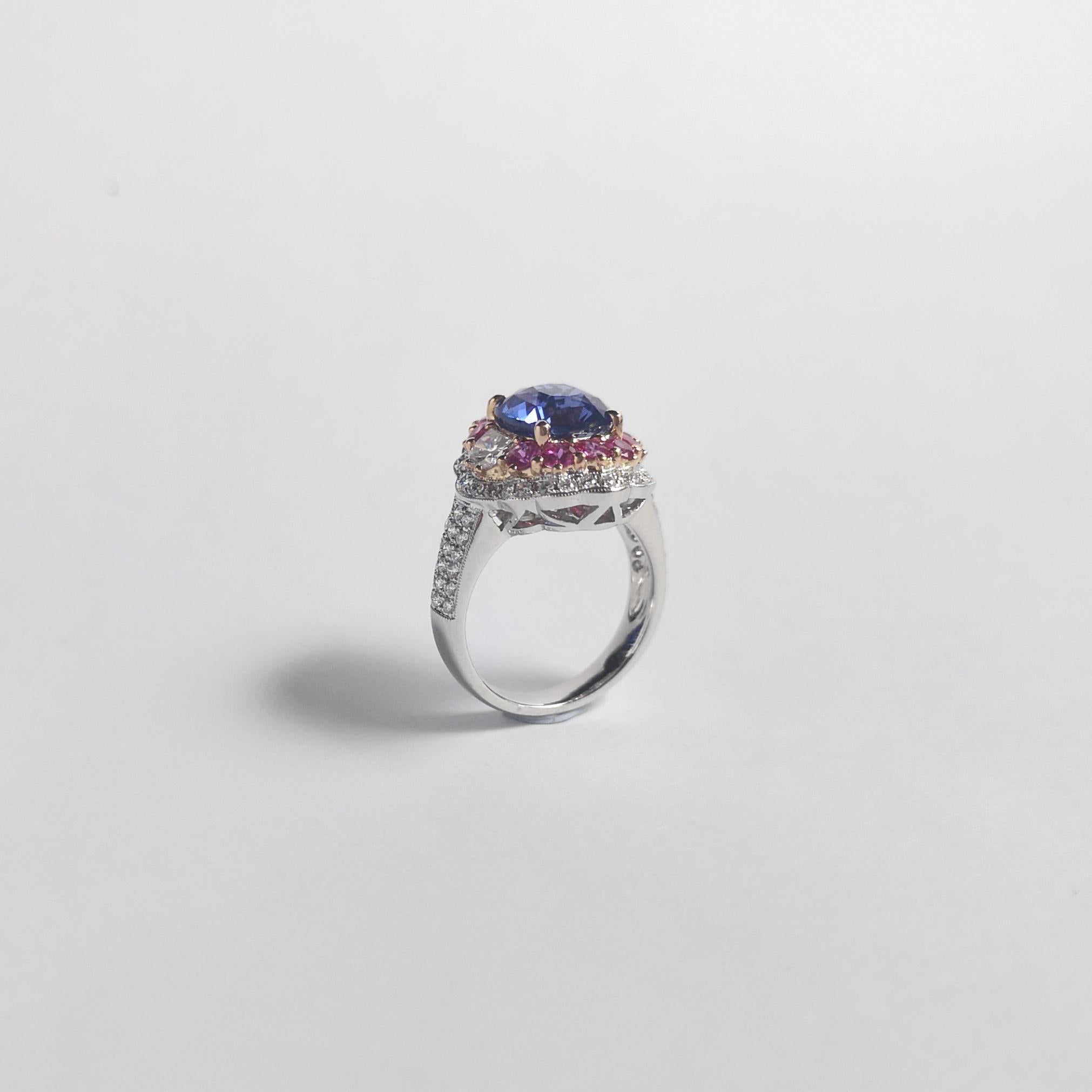 Anello con zaffiro blu non riscaldato, zaffiro rosa e diamante in oro bianco 18 carati in vendita 8