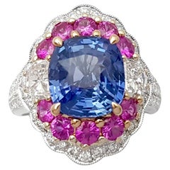 Bague en or blanc 18 carats, saphir bleu non chauffé, saphir rose et diamants