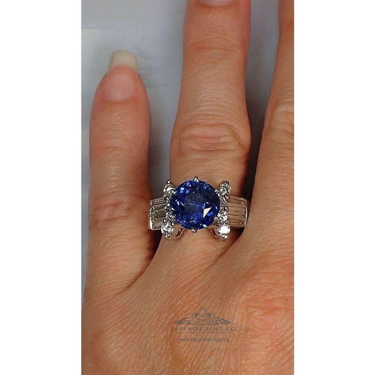 Unheated Blue Sapphire Ring GIA Certified, 5.04 ct 18kt White Gold  For Sale 2