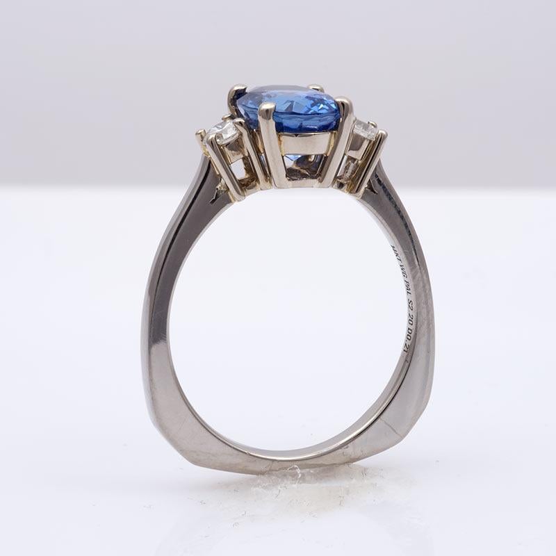 Unheated Blue Sapphire Stone 2.20 cst in 14KWG Ring with Diamonds / GIA Report In New Condition For Sale In Los Angeles, CA
