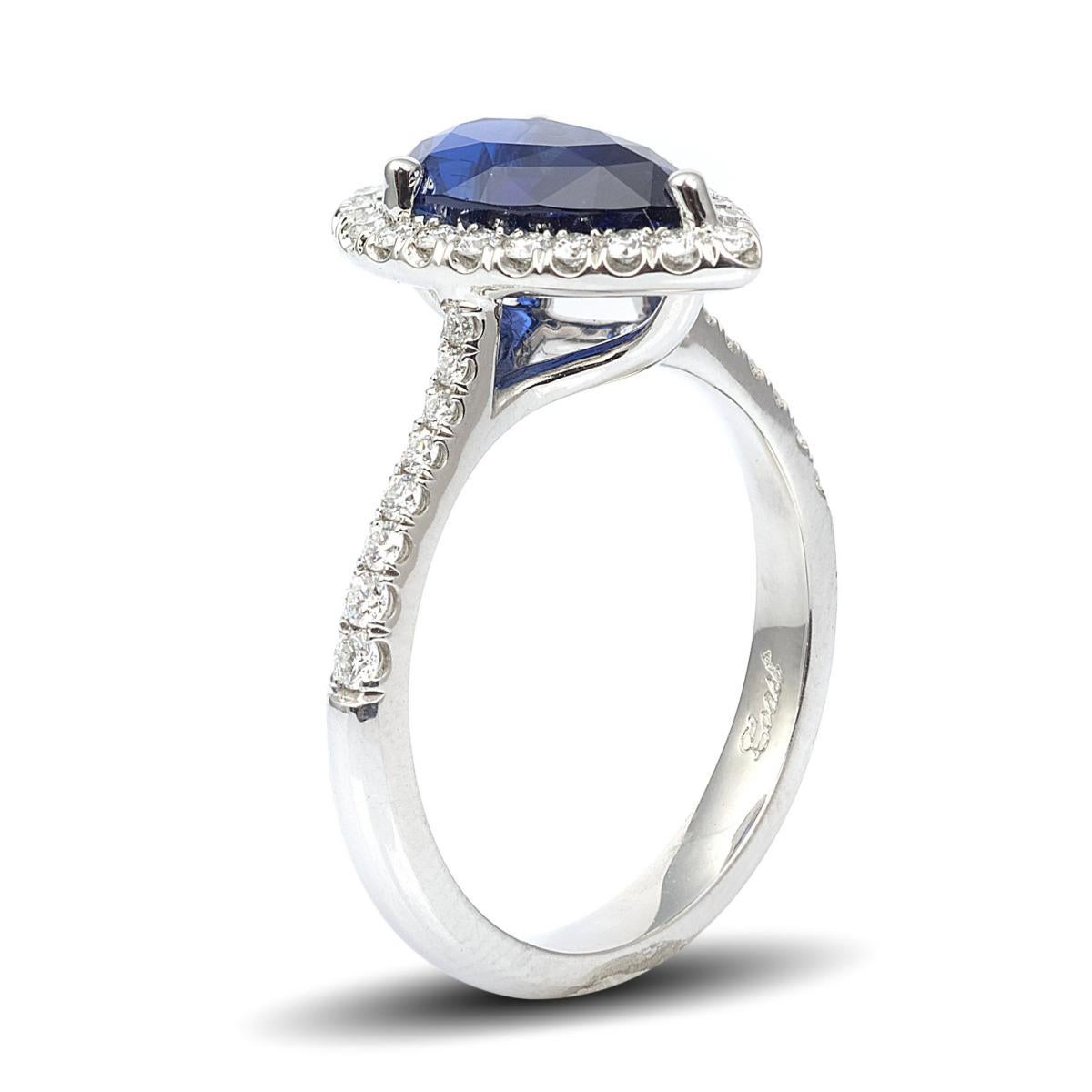 Bague en platine avec saphir bleu non chauffé de 2,38 carats et diamants, rapport GIA Pour femmes en vente