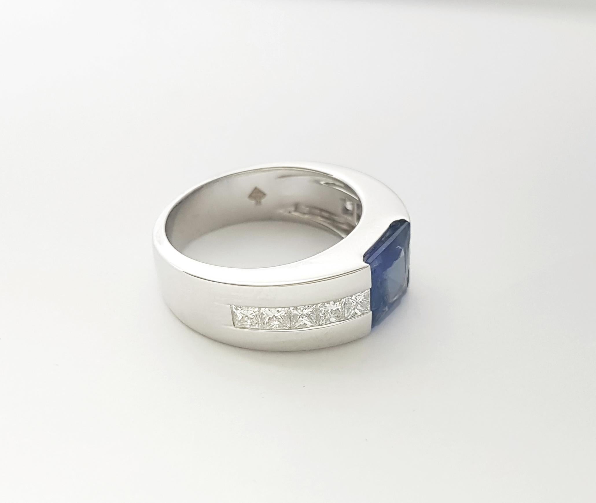 Anillo de zafiro azul no calentado con diamante engastado en oro blanco de 18 quilates en venta 5