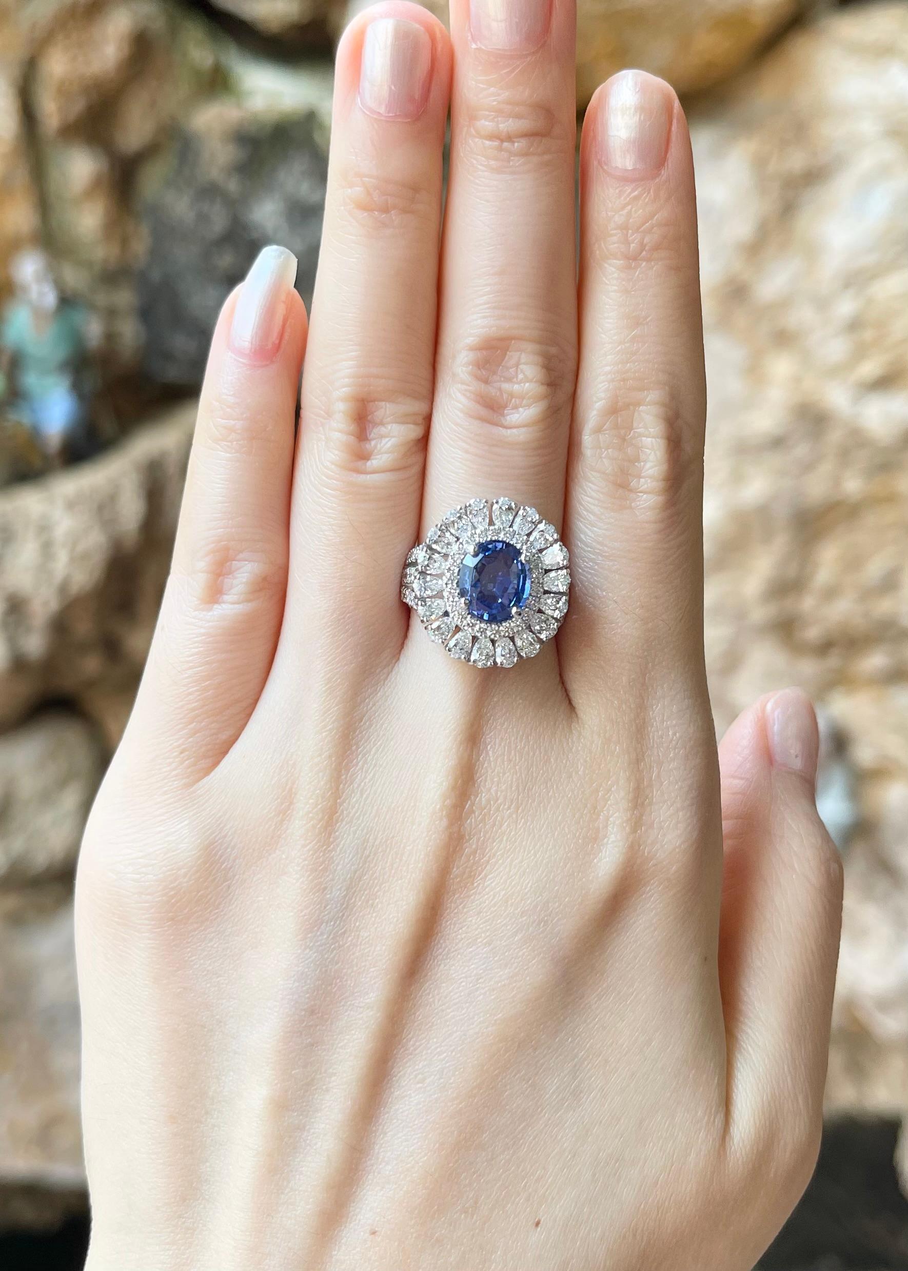 Unheated Blue Sapphire 2.72 carats with Diamond 2.18 carats Ring set in 18K White Gold Settings

Width:  1.7 cm 
Length: 1.9 cm
Ring Size: 53
Total Weight: 9.90 grams

