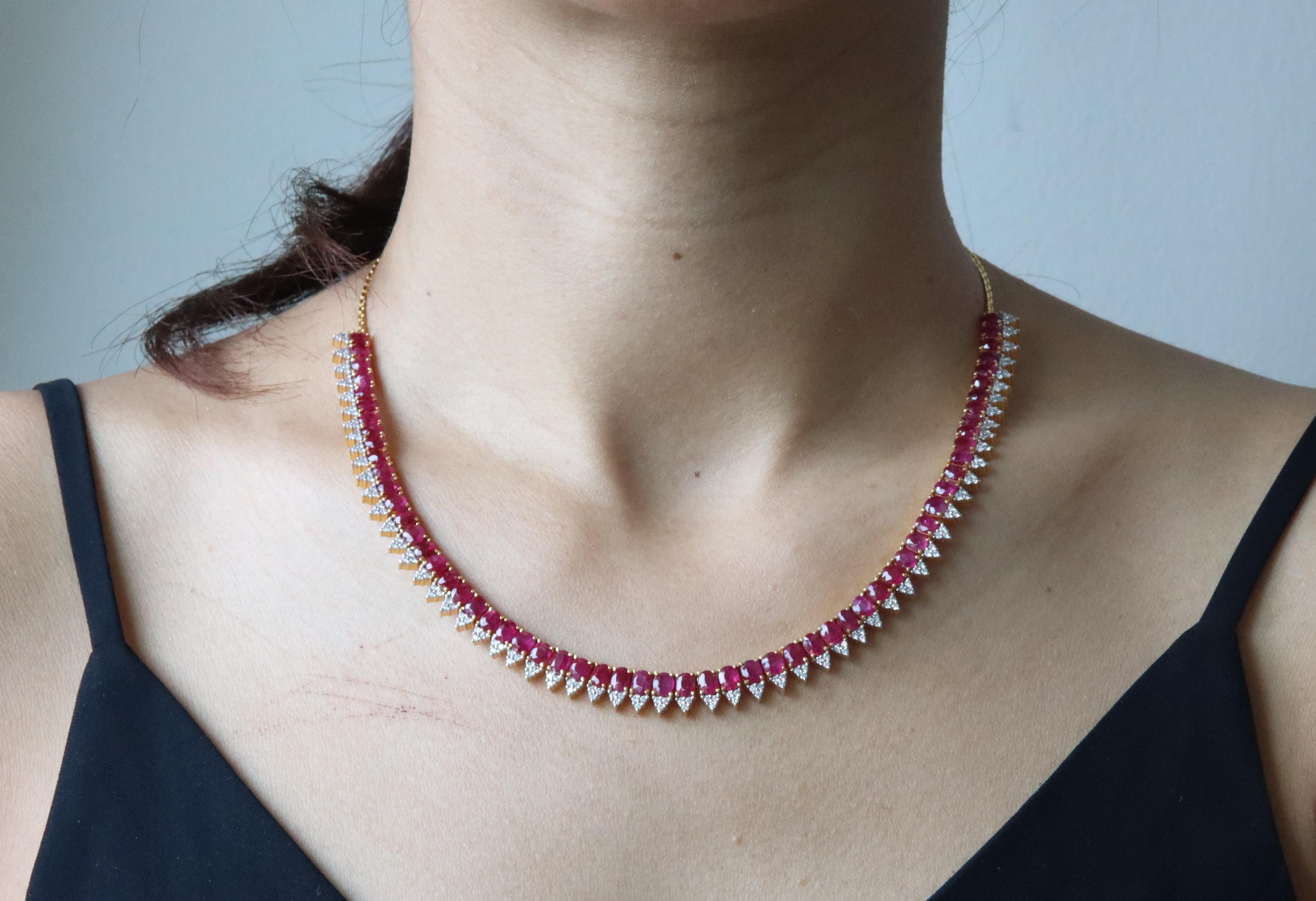 Unheated Burma Ruby Necklace with Natural Diamonds in 18k solid gold For Sale 3