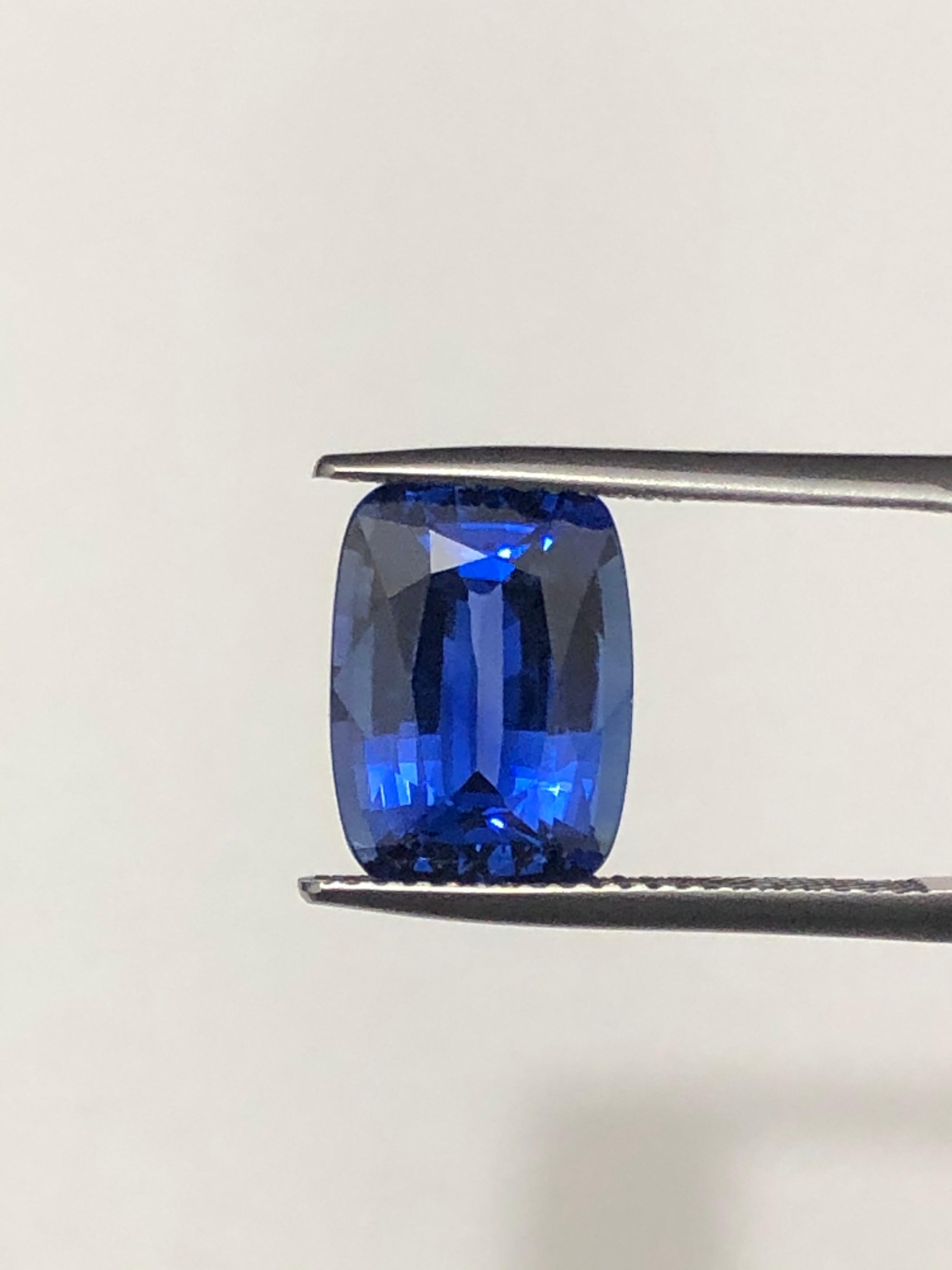 Contemporary Unheated Sapphire Ring Gem 6 Carat No Heat Ceylon Cushion Loose Gemstone For Sale