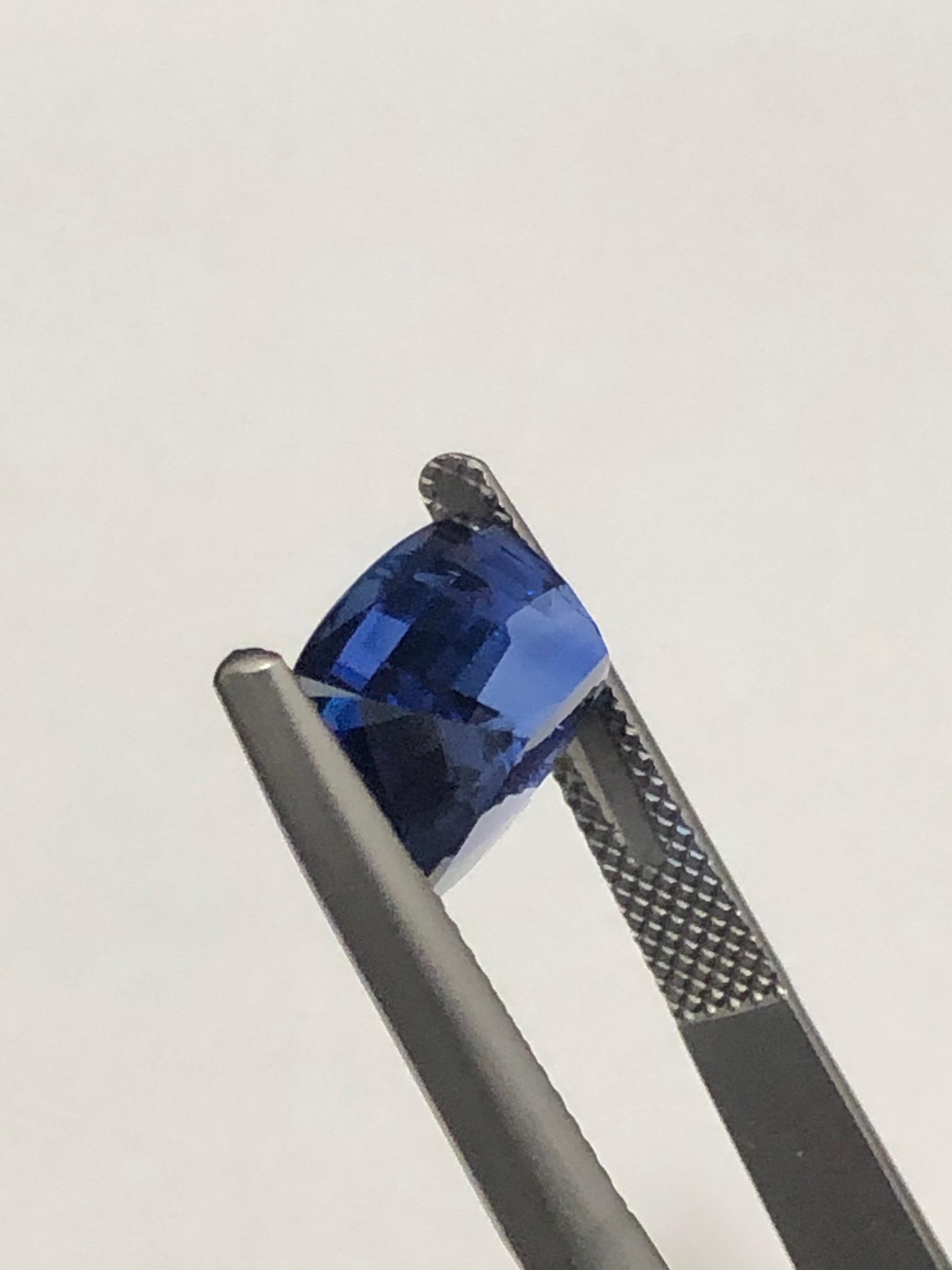 Unheated Sapphire Ring Gem 6 Carat No Heat Ceylon Cushion Loose Gemstone In New Condition For Sale In Beverly Hills, CA