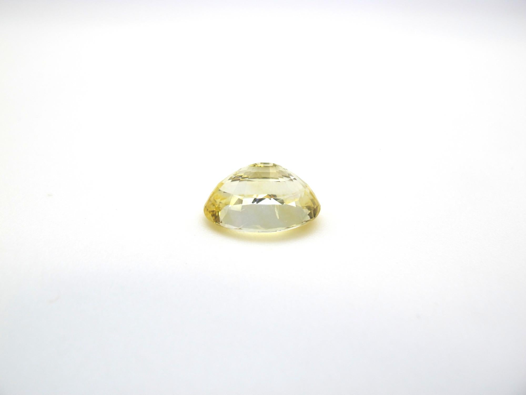 Oval Cut Unheated GIA Certified 3.98 Carat Oval Yellow Sapphire Loose Stone