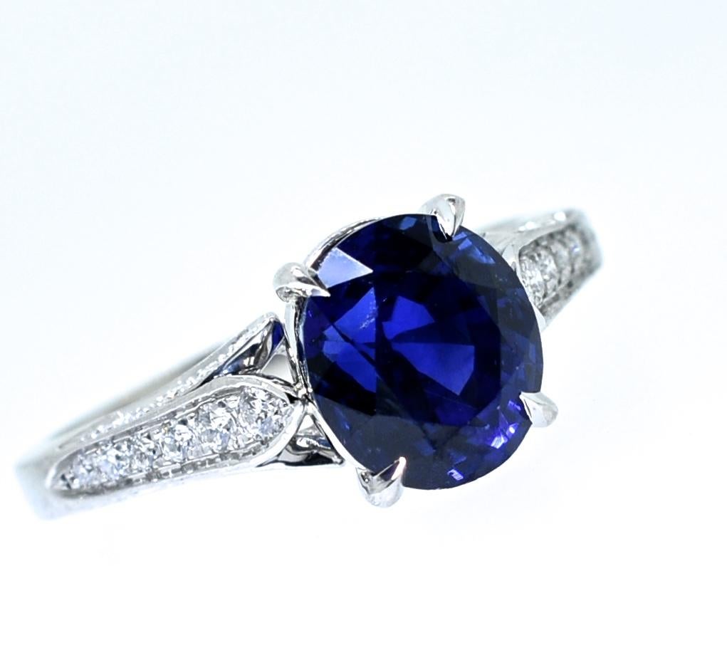 Contemporary Unheated GIA Certified Natural Very Fine Sapphire and Diamond Ring