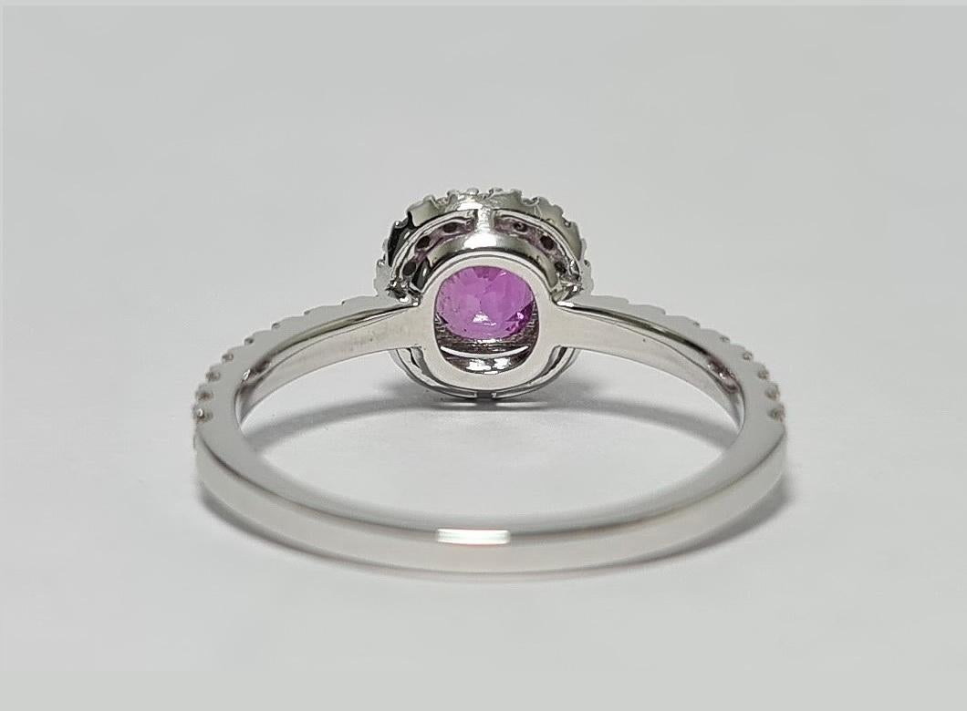 Women's or Men's Unheated Vivid Pink 1.53Ct  Sapphire Diamond Halo 18K White Gold Ring For Sale