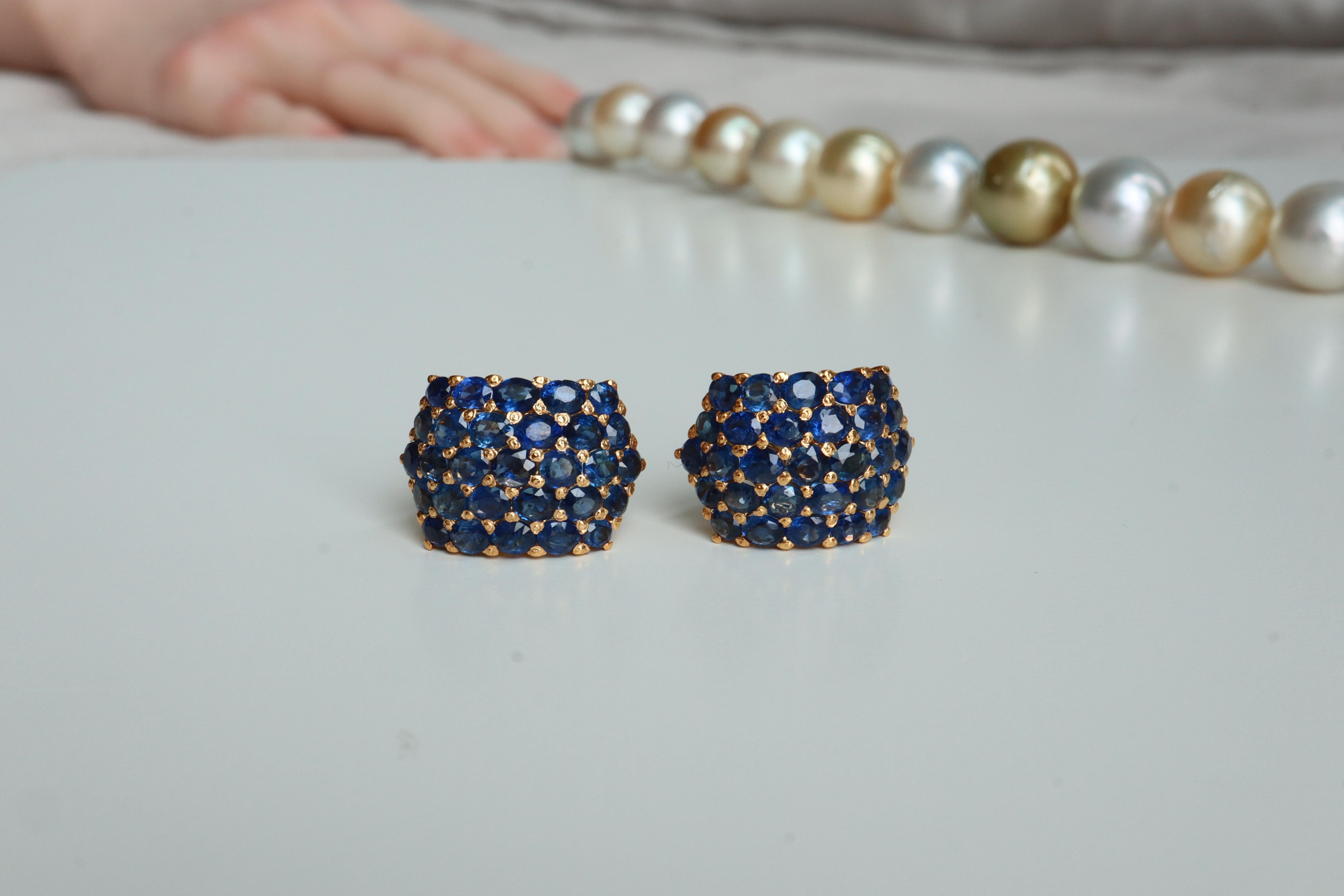 Art Deco Unheated Mogok blue sapphires bold dome design Earring in 18k solid gold For Sale