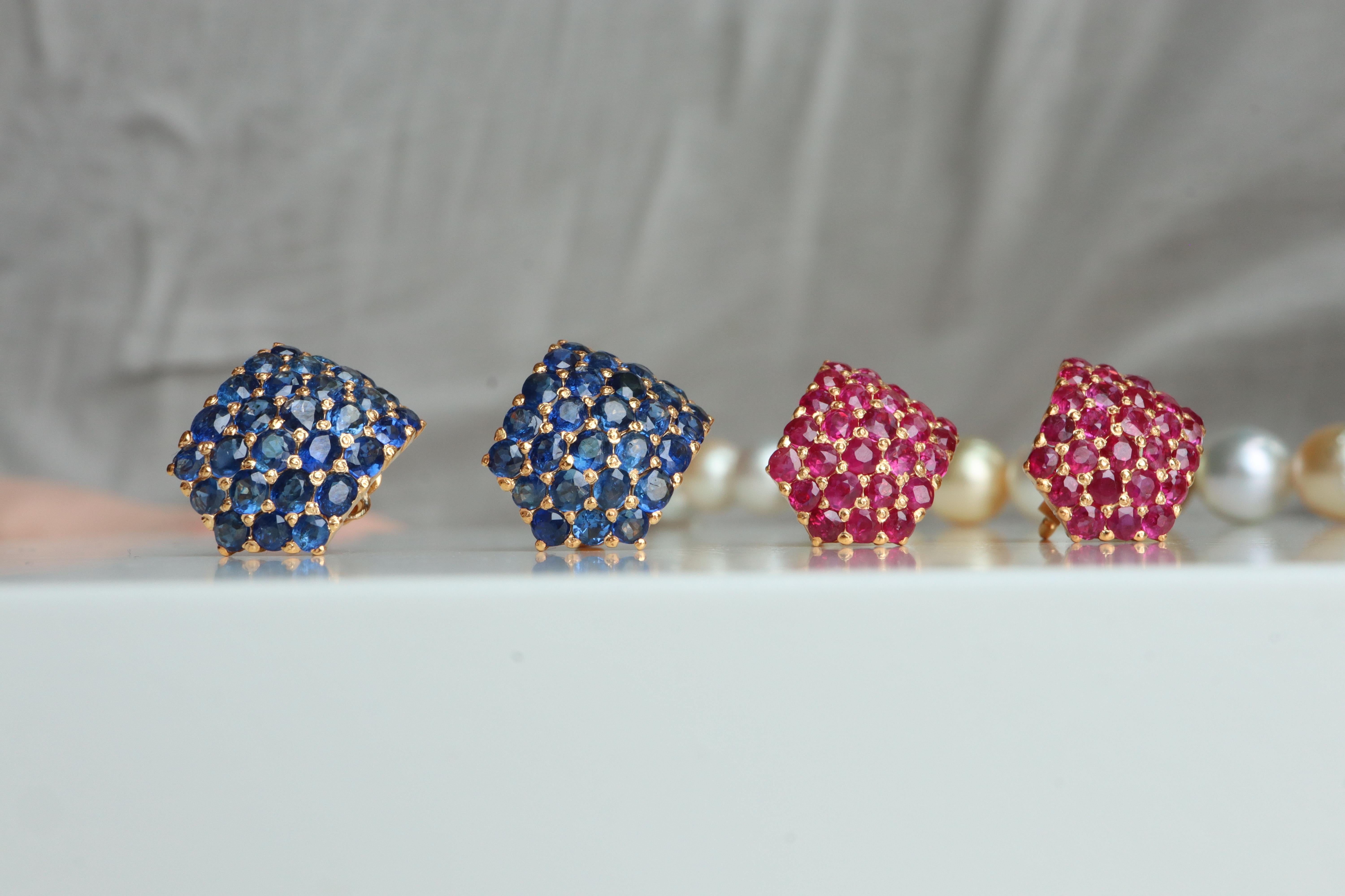 Unheated Mogok blue sapphires bold dome design Earring in 18k solid gold In New Condition For Sale In Singapore, SG