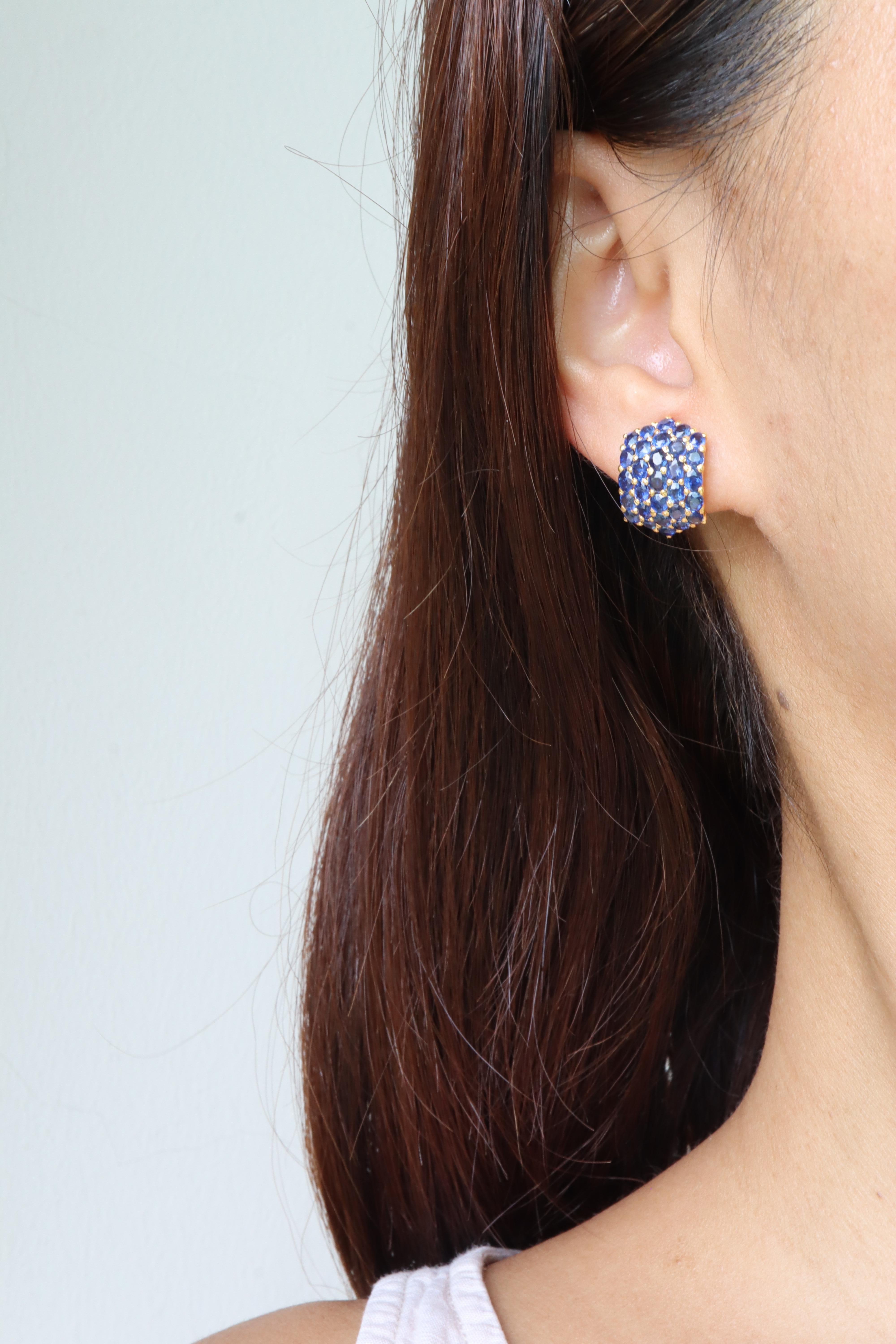 Unheated Mogok blue sapphires bold dome design Earring in 18k solid gold For Sale 1