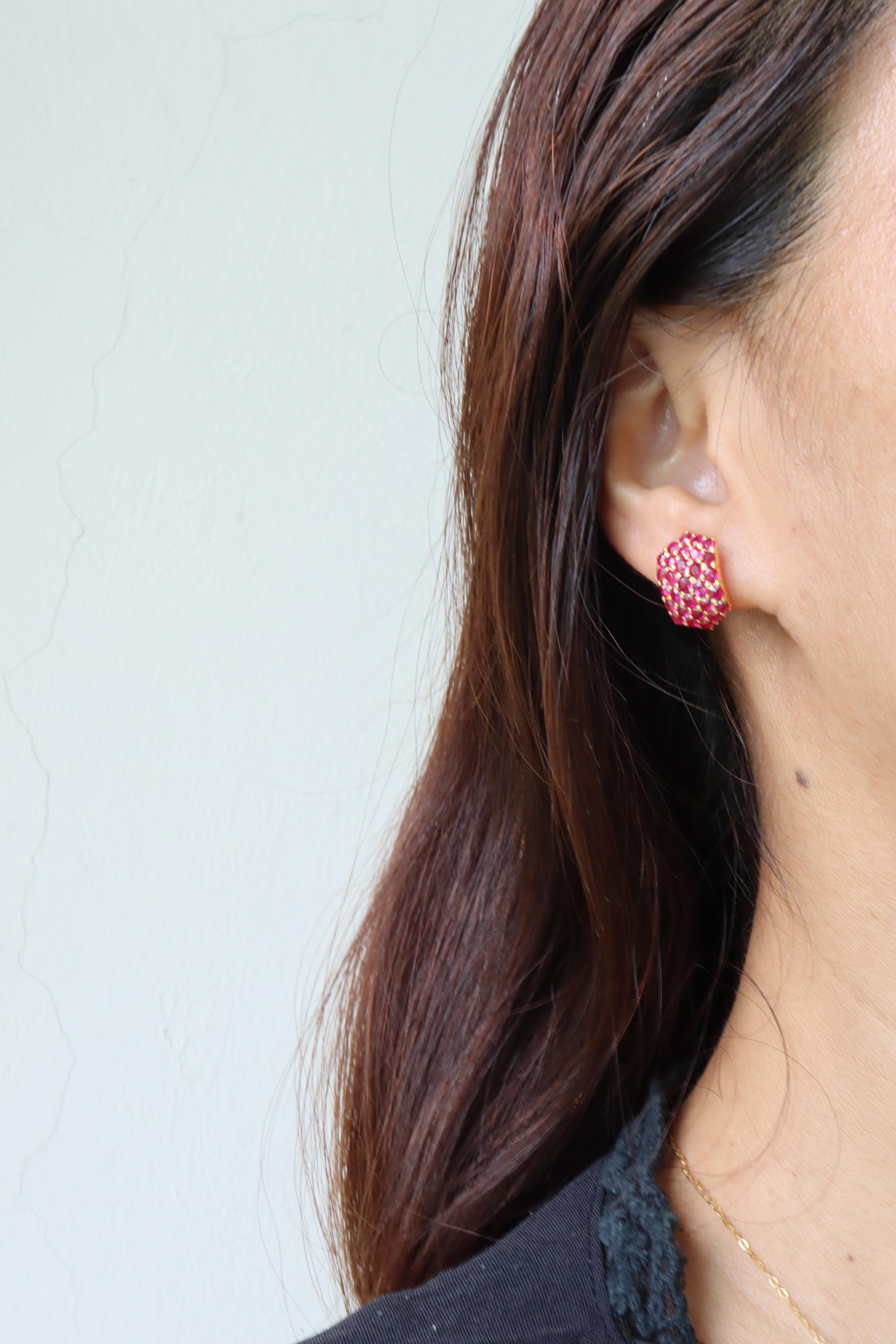 Women's Unheated Mogok Rubies bold dome design Earring in 18k solid gold For Sale