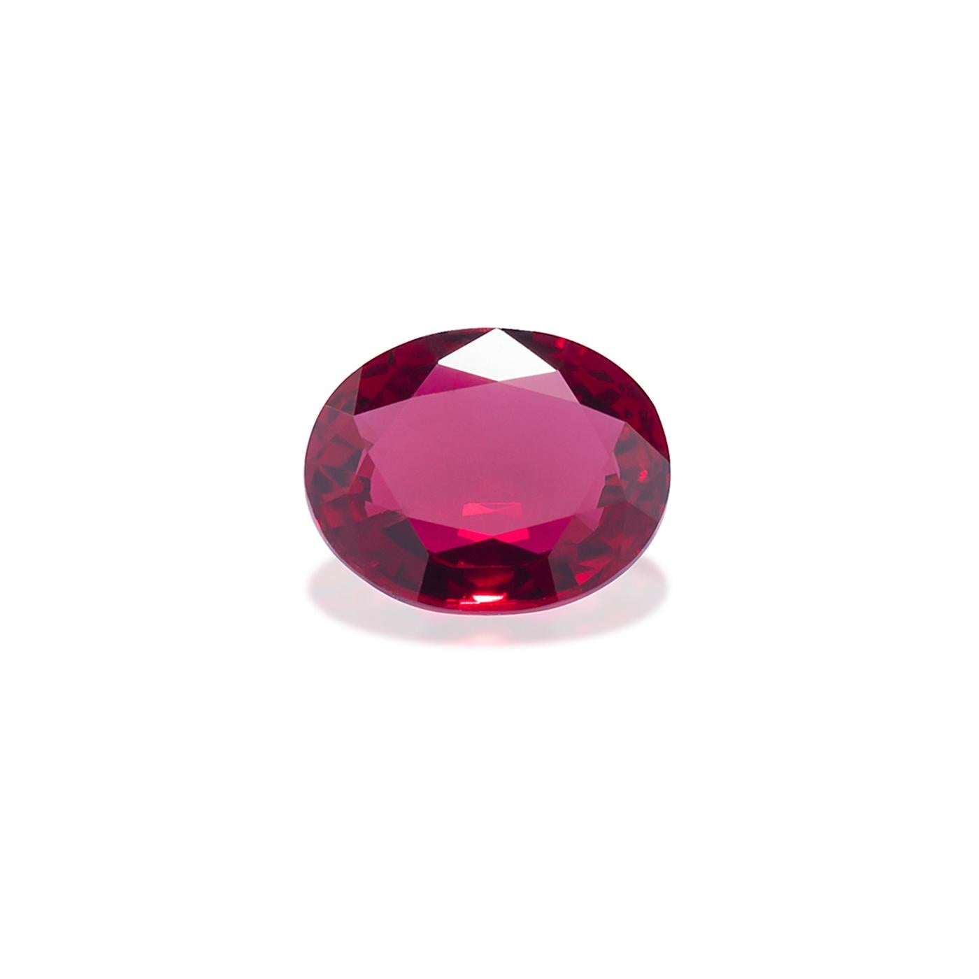 Unheated Mozambique Ruby 0.90 Ct G-ID Certified Oval Cut In New Condition For Sale In Bangkok, TH
