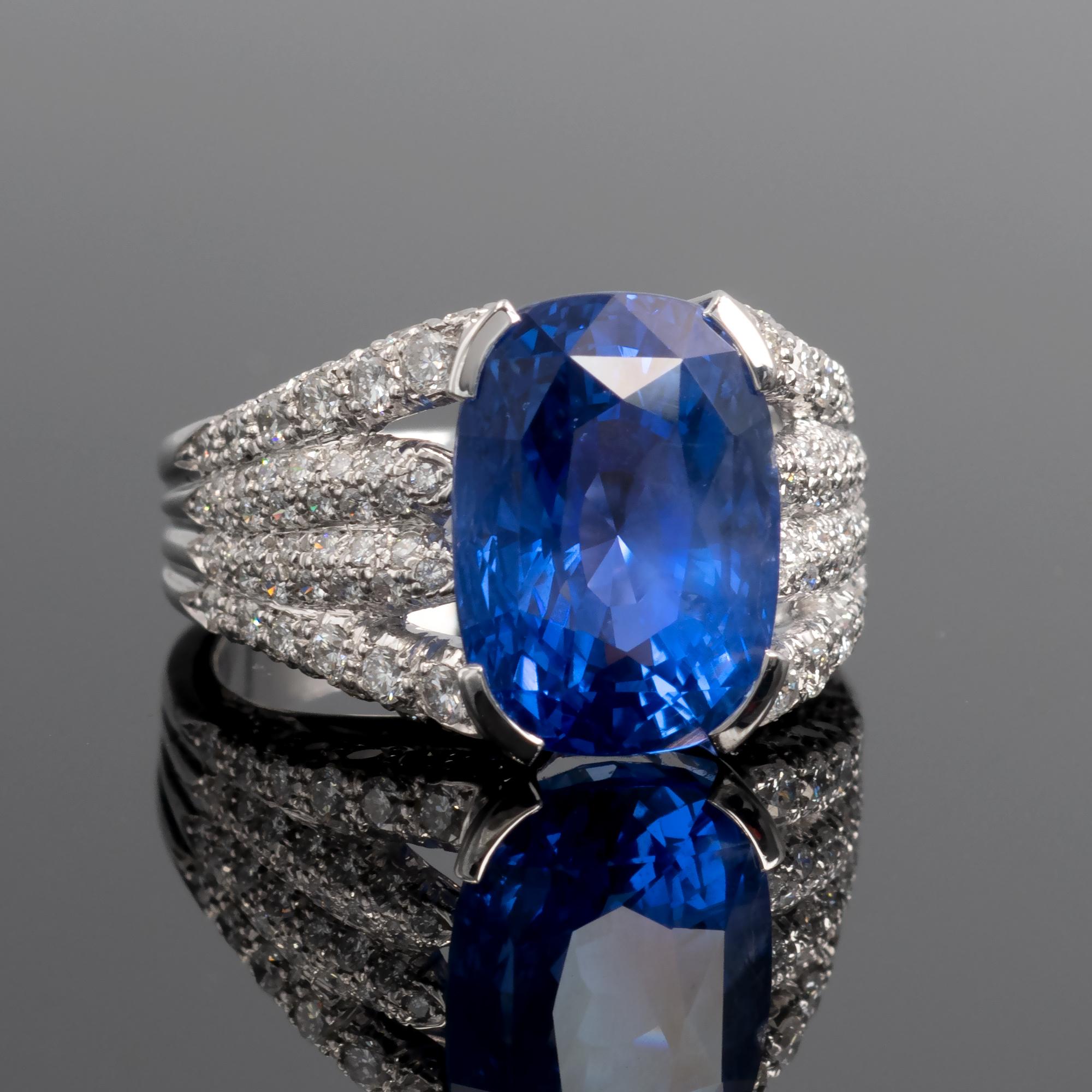 Contemporary Unheated Natural 10.37 Carat Sapphire and Diamond Ring For Sale