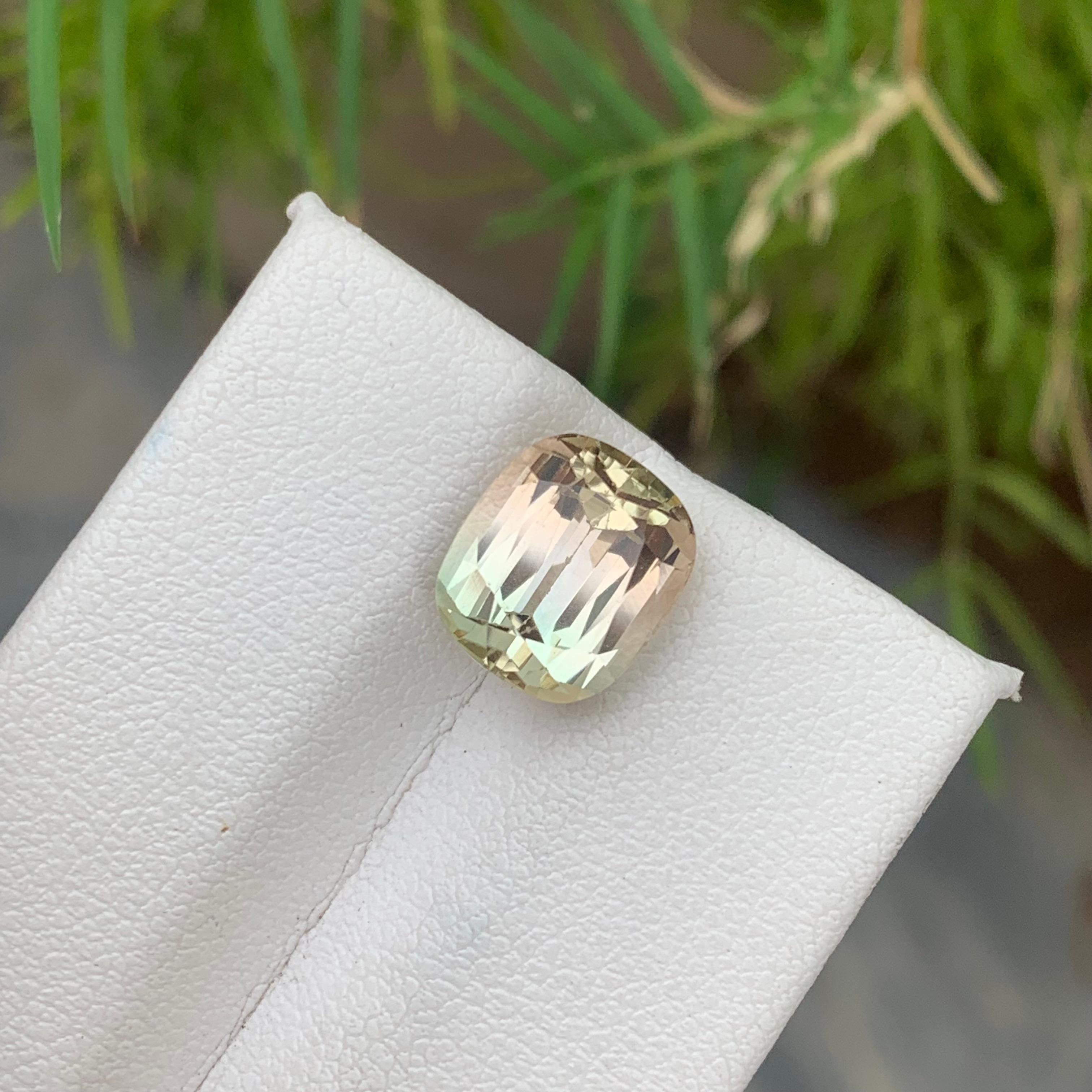 Bague en tourmaline naturelle non chauffée bicolore vert pêche clair de 4,60 carats en vente 4