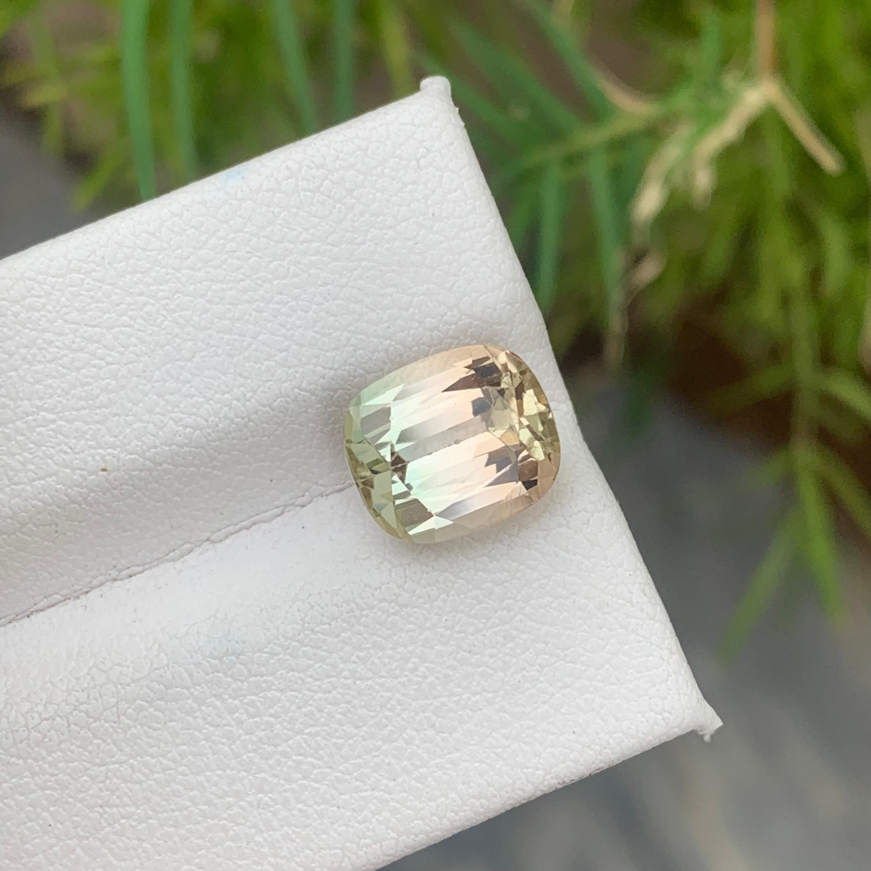 Bague en tourmaline naturelle non chauffée bicolore vert pêche clair de 4,60 carats en vente 6