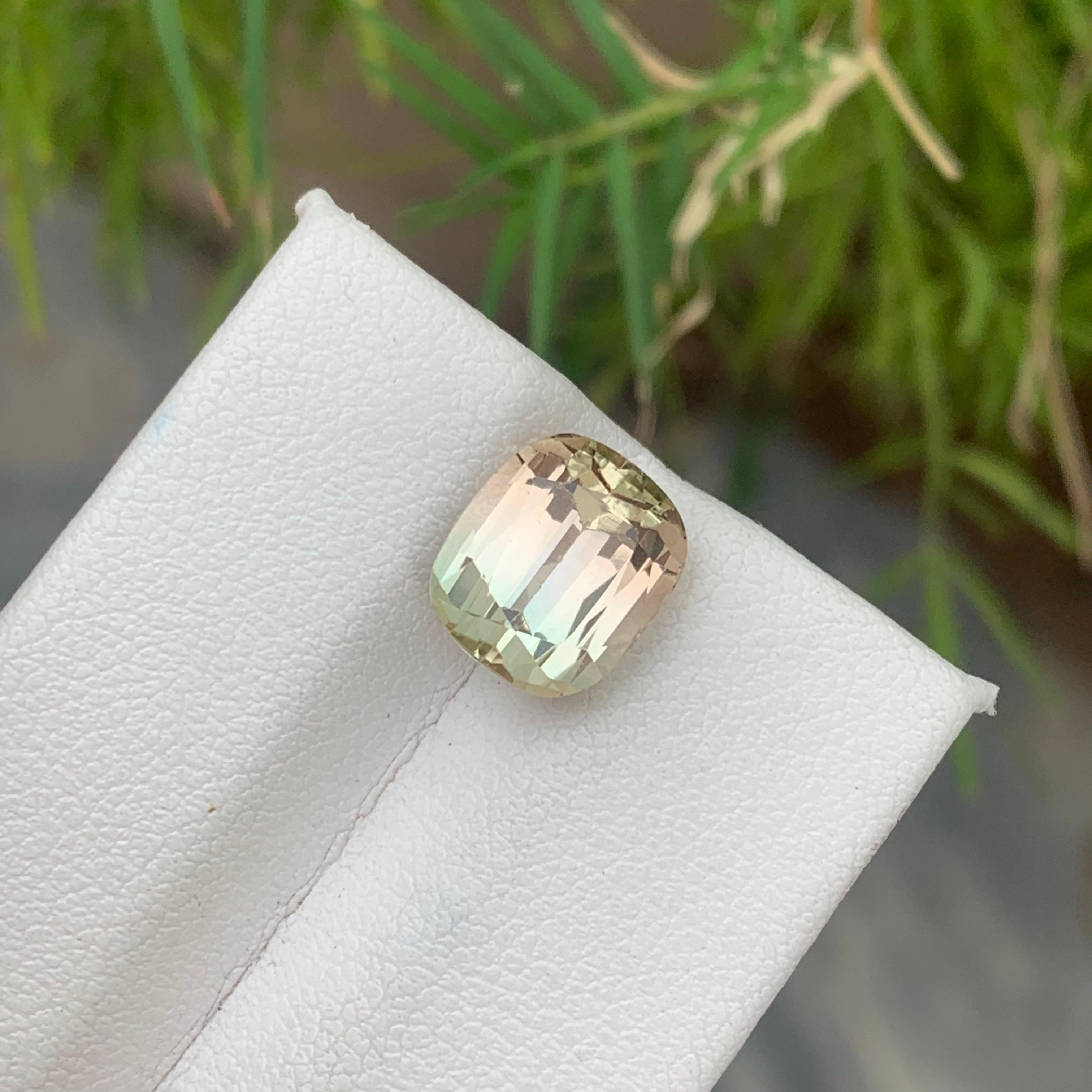 Unerhitzter natürlicher Bi Color Pfirsich hellgrüner Turmalin Ring Edelstein 4,60 Karat (Kissenschliff) im Angebot