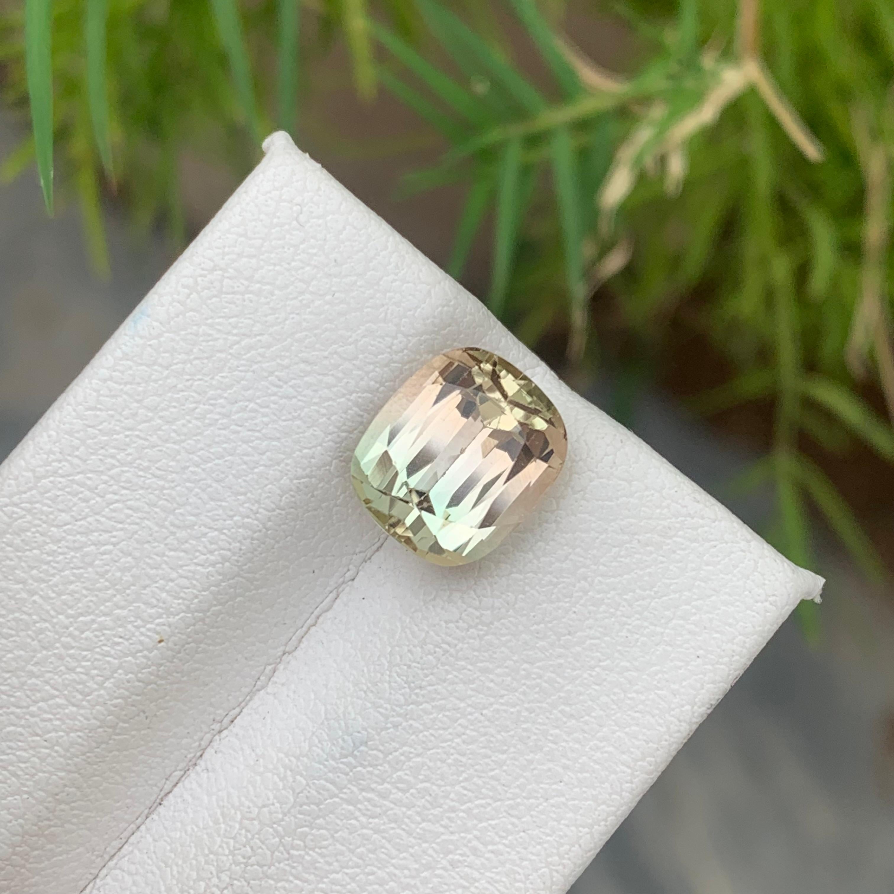 Anello di tormalina naturale bi-colore Peach Light Green Gemma non riscaldata da 4,60 carati in vendita 1