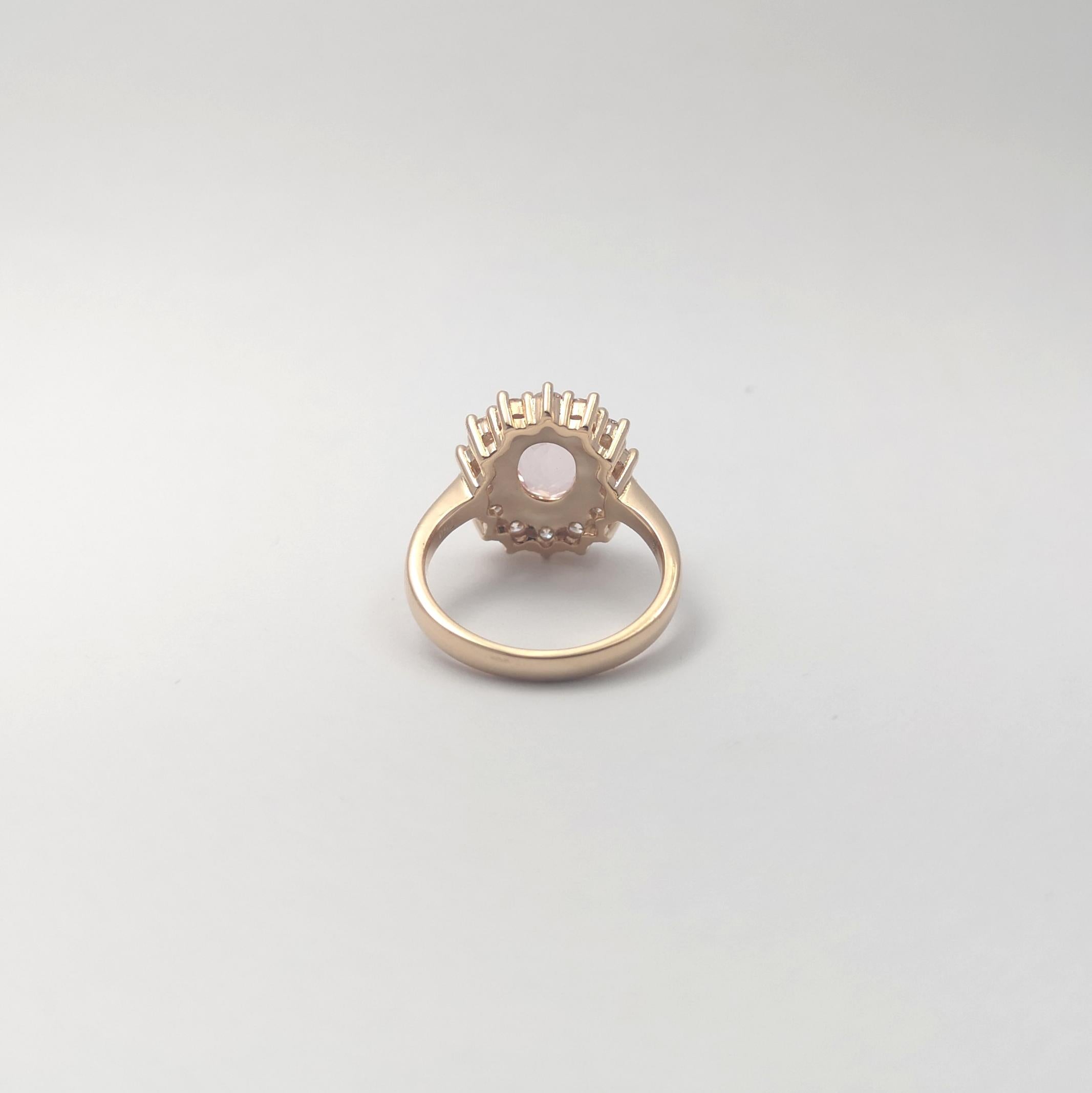 Bague en or rose 18 carats sertie de saphirs padparadscha non chauffés et de diamants en vente 3