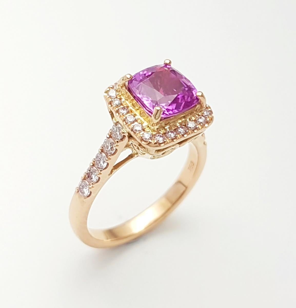 Unheated Pink Sapphire with Pink Diamond Ring set in 18K Rose Gold Settings For Sale 8
