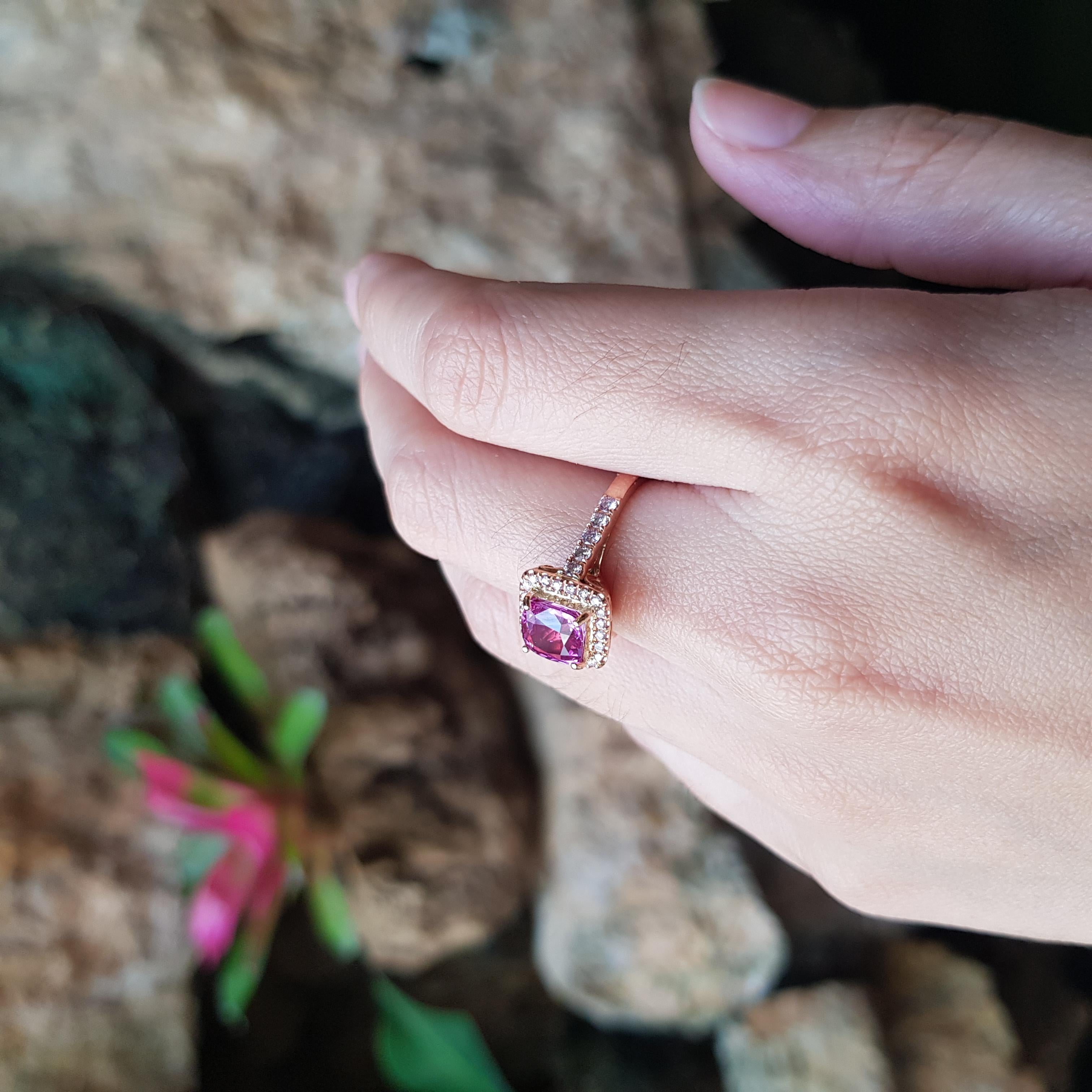 Contemporary Unheated Pink Sapphire with Pink Diamond Ring set in 18K Rose Gold Settings For Sale