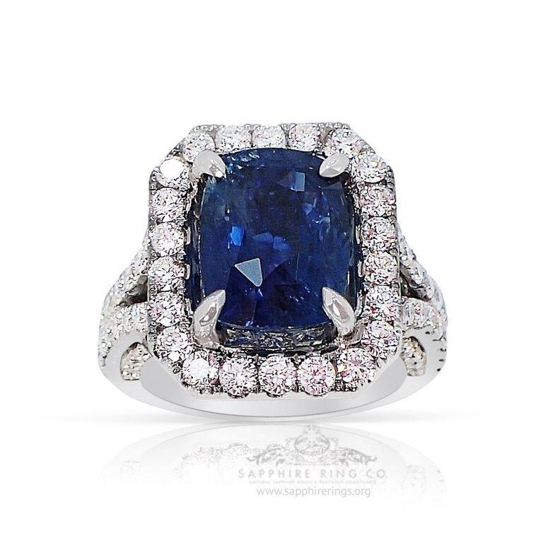 Unheated Platinum Sapphire Ring, 7.06 Carat Cushion Cut GIA Certified In New Condition For Sale In Tampa, FL