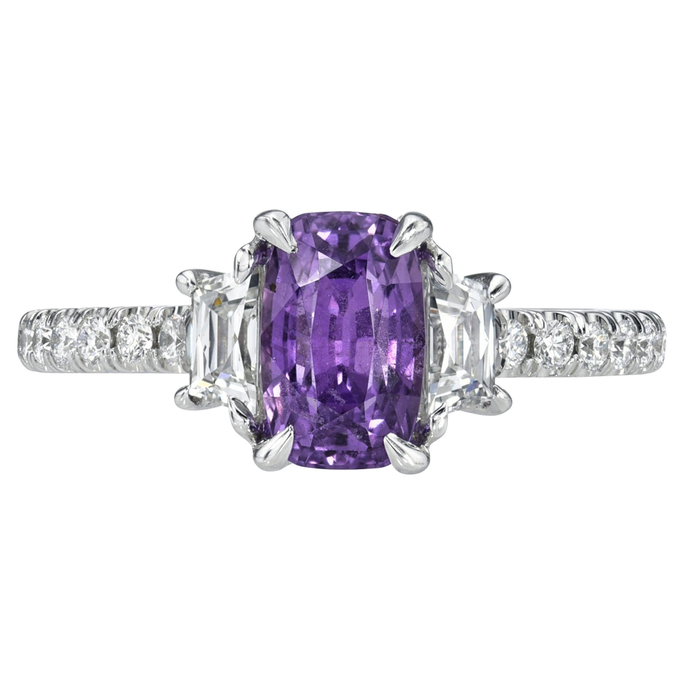 Anello in platino con zaffiro viola non riscaldato - AGL Luxury Rare Gemstone Beverly Hills