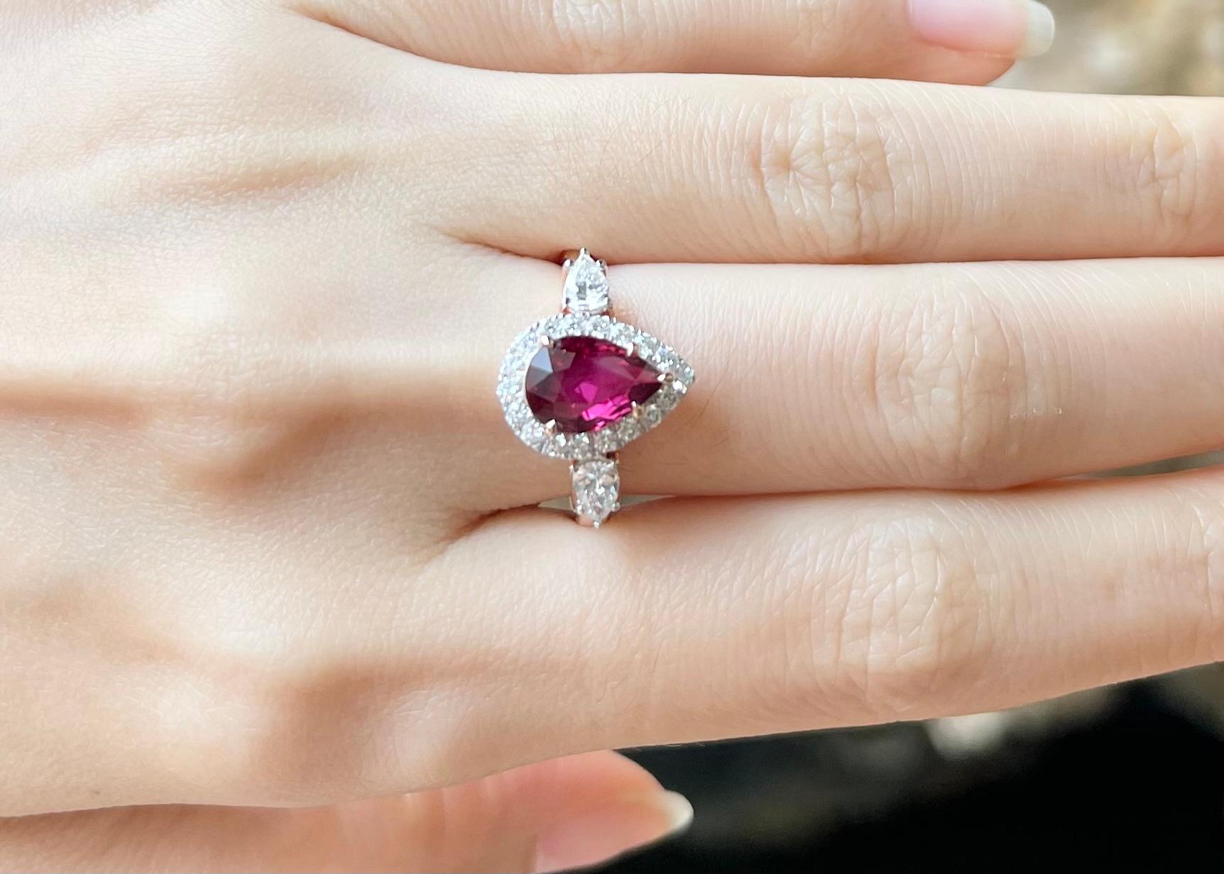Contemporary Unheated Ruby and Diamond Ring set in 18K Rose Gold Settings For Sale