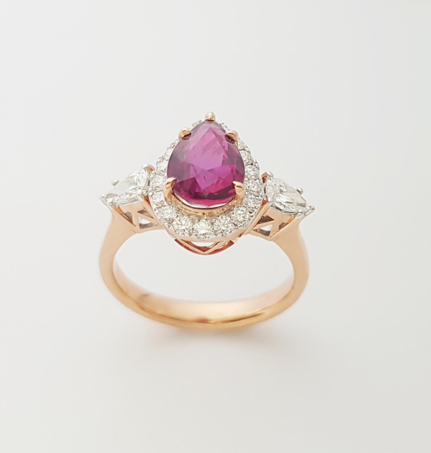 Unheated Ruby and Diamond Ring set in 18K Rose Gold Settings For Sale 3