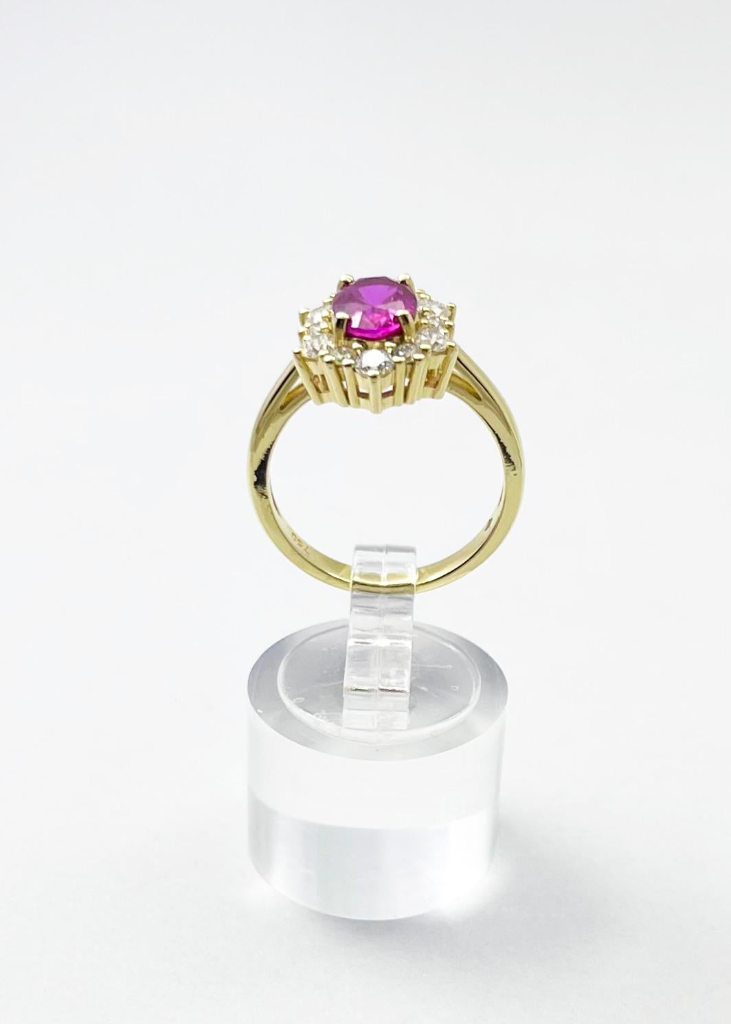 Anello con rubino non riscaldato e diamante con montatura in oro 18 carati in vendita 4