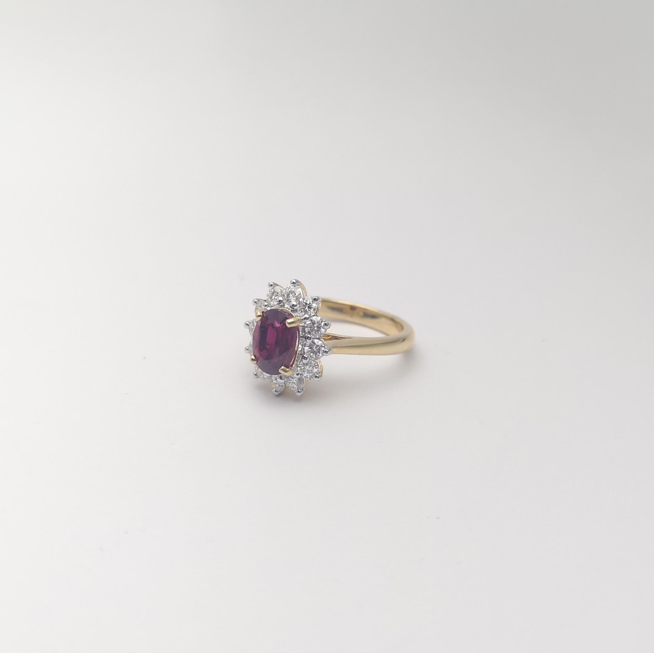 Unerhitzter Rubin mit Diamantring in 18 Karat Goldfassungen gefasst im Angebot 7