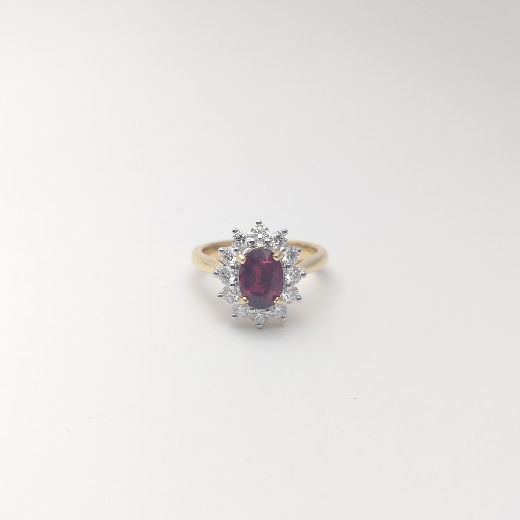 Unerhitzter Rubin mit Diamantring in 18 Karat Goldfassungen gefasst im Angebot 8