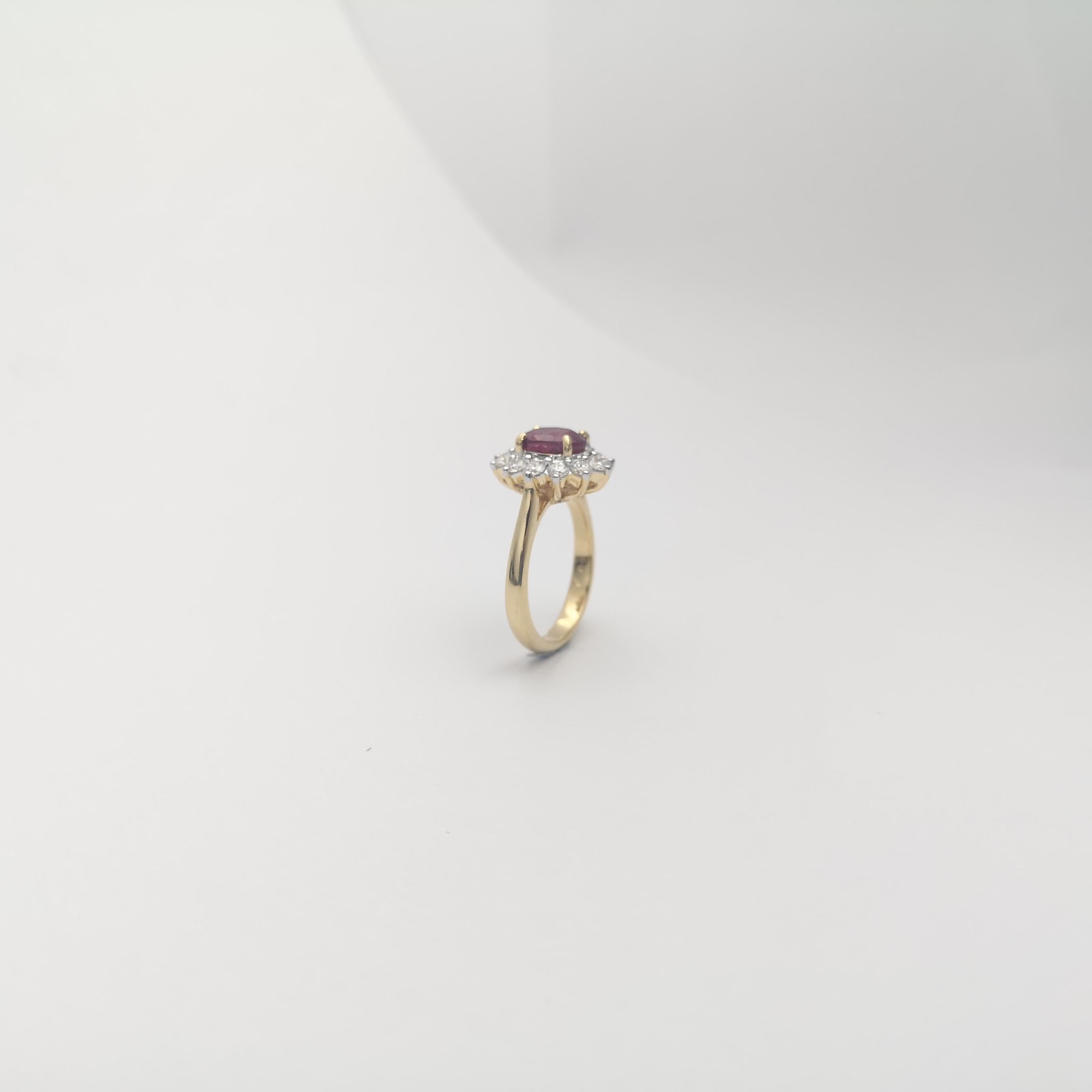 Unerhitzter Rubin mit Diamantring in 18 Karat Goldfassungen gefasst im Angebot 2