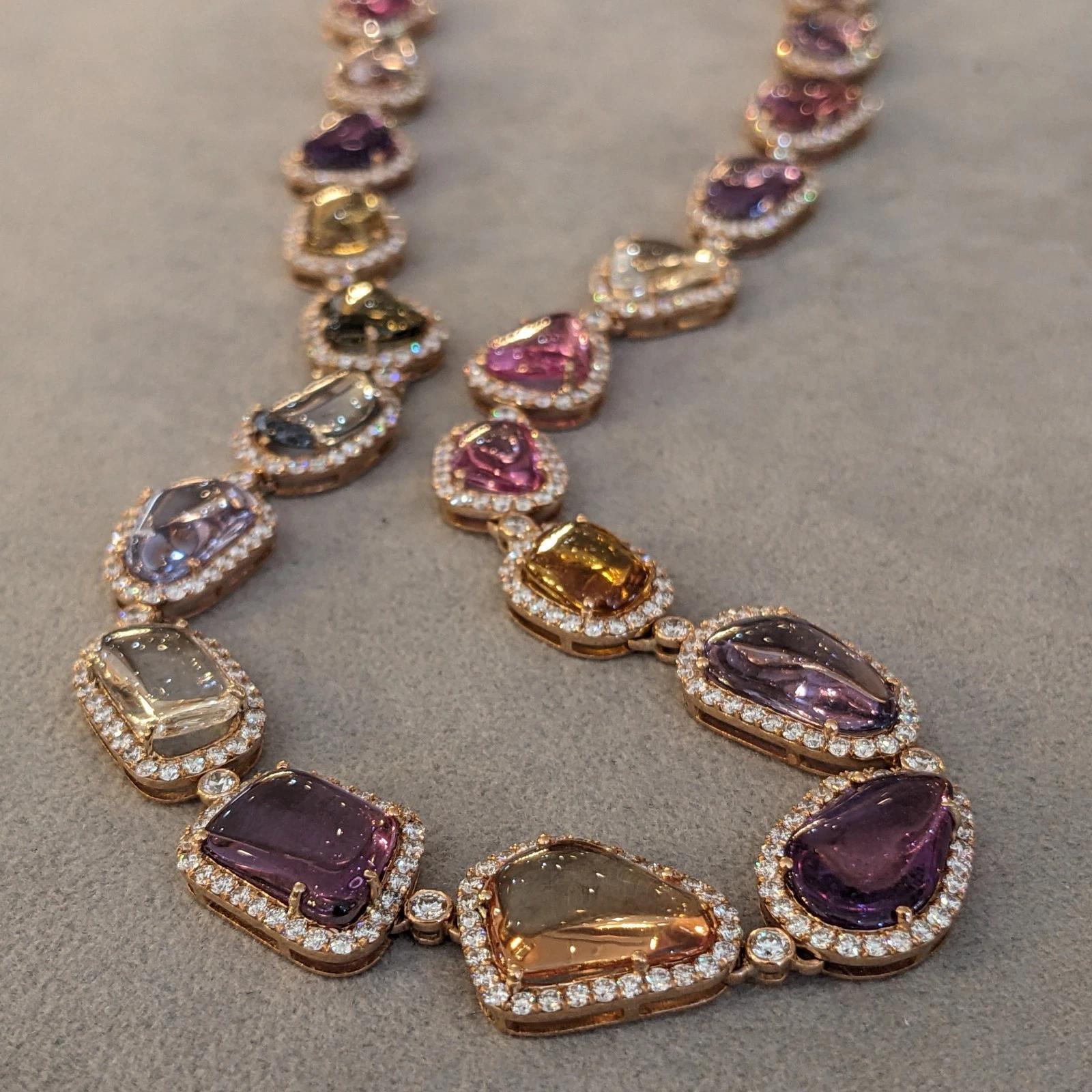 Donna Collana di zaffiri e diamanti non riscaldati in oro rosa 18k in vendita