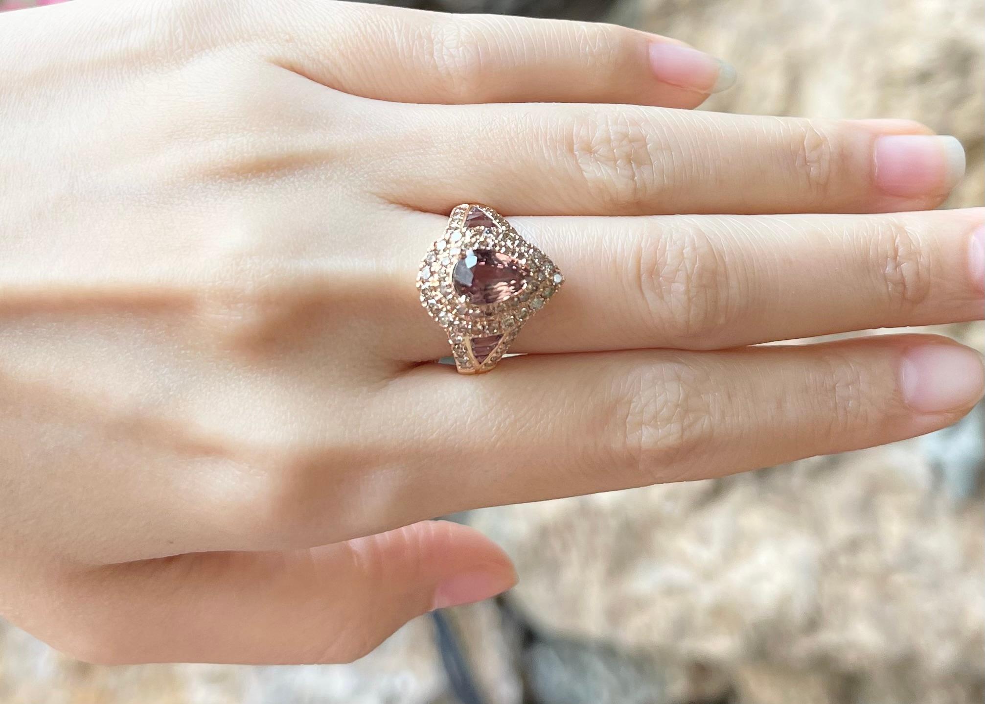 Art Deco Unheated Brown Sapphire, Brown Sapphire and Brown Diamond Ring in 18K Rose Gold For Sale