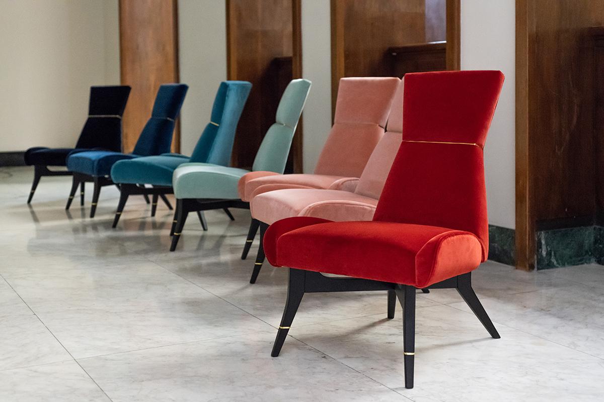 Uni is a versatile chair of fairly modest dimensions, endowed with a personality that is well defined yet capable of dialoguing with all furnishing styles, with a propensity to adapt easily to any room in the home.
It is geometric in form but