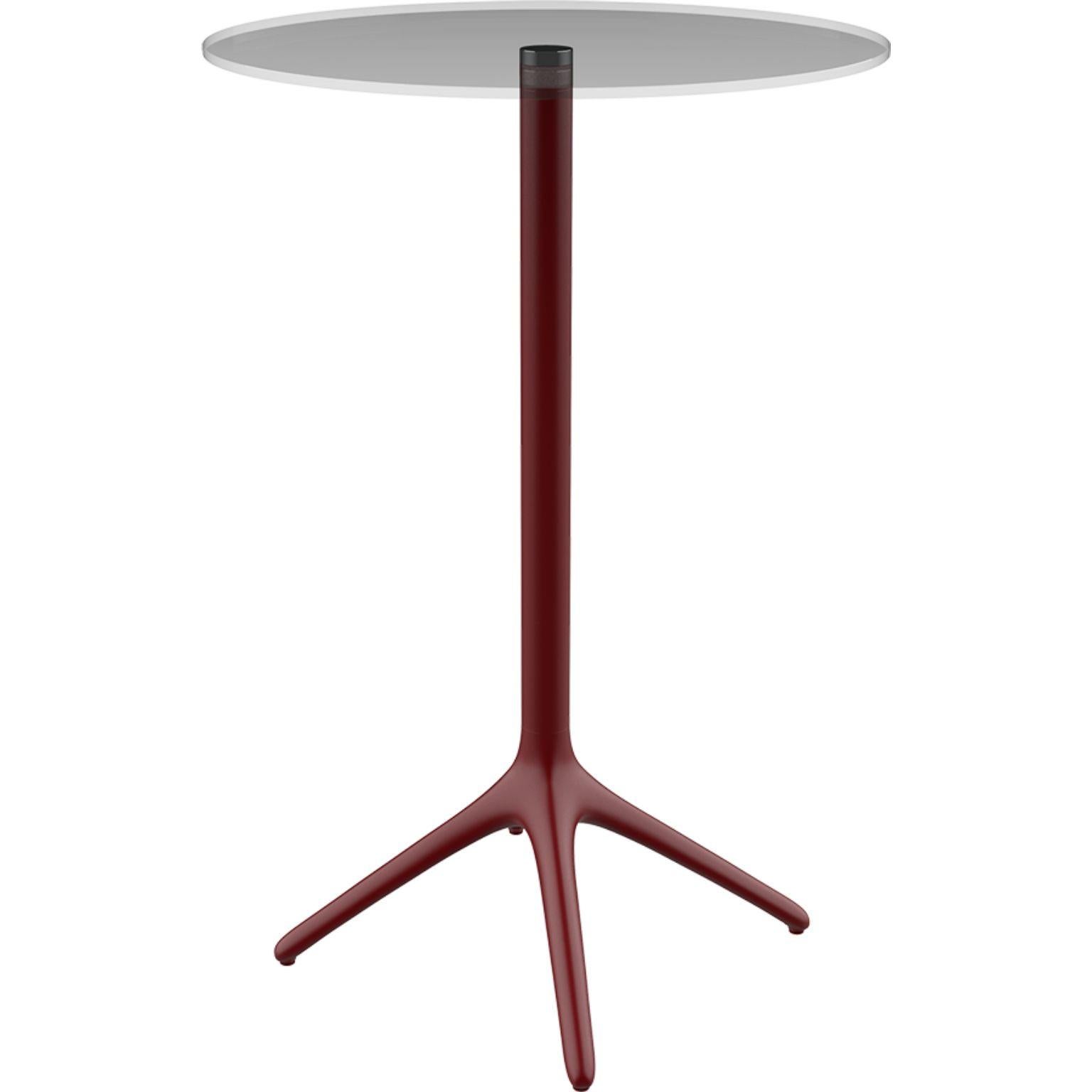 Uni Burgundy table 105 by MOWEE
Dimensions: D 45.5 x H 105 cm
Material: Aluminium, tempered glass
Weight: 6.2 kg
Also available in different colours and finishes. Collapsable version available.

A table designed to be as versatile as possible