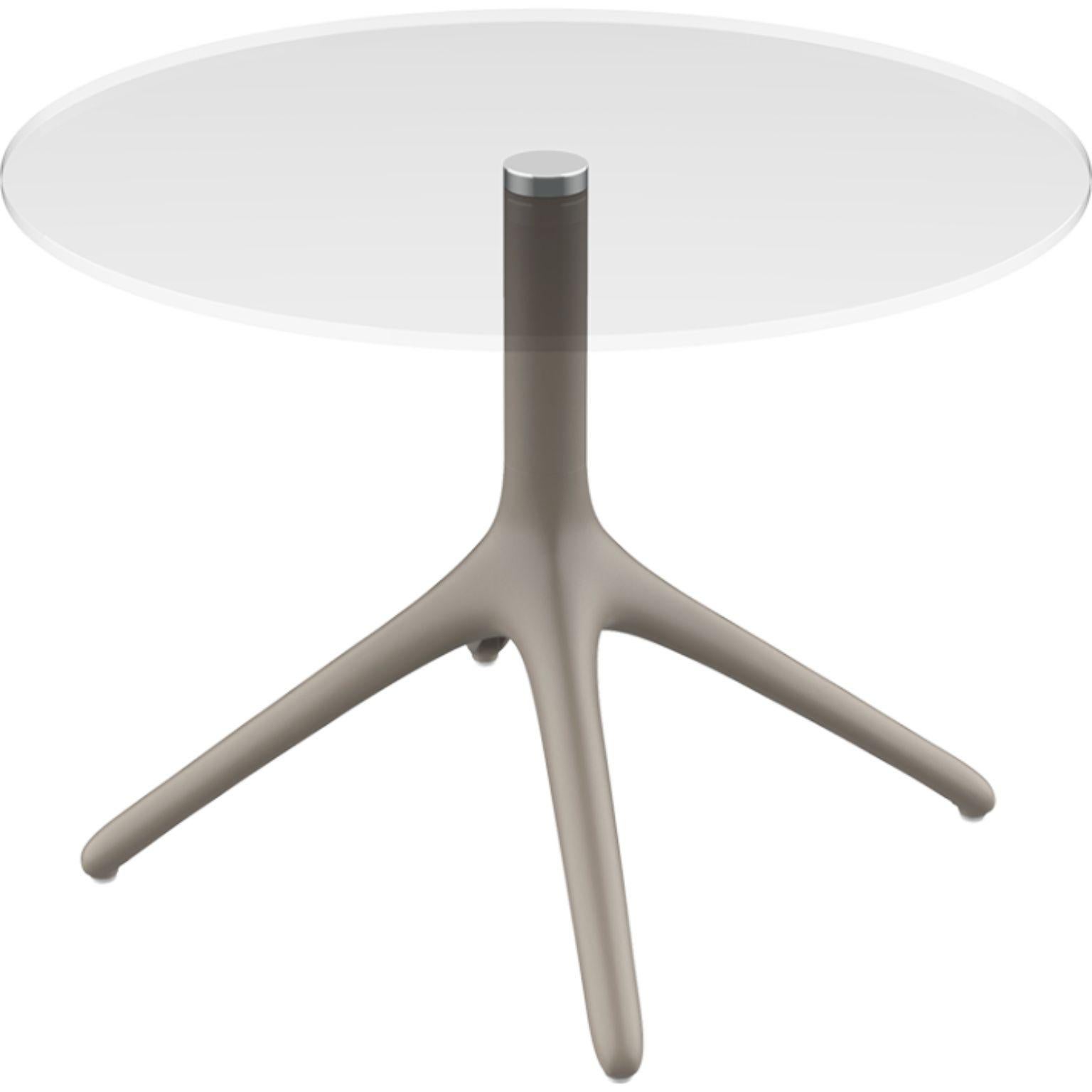 Uni cream table 50 by Mowee.
Dimensions: D45.5 x H50 cm.
Material: Aluminium, tempered glass.
Weight: 5 kg.
Also Available in different colours and finishes. Collapsable version available.

A table designed to be as versatile as possible and