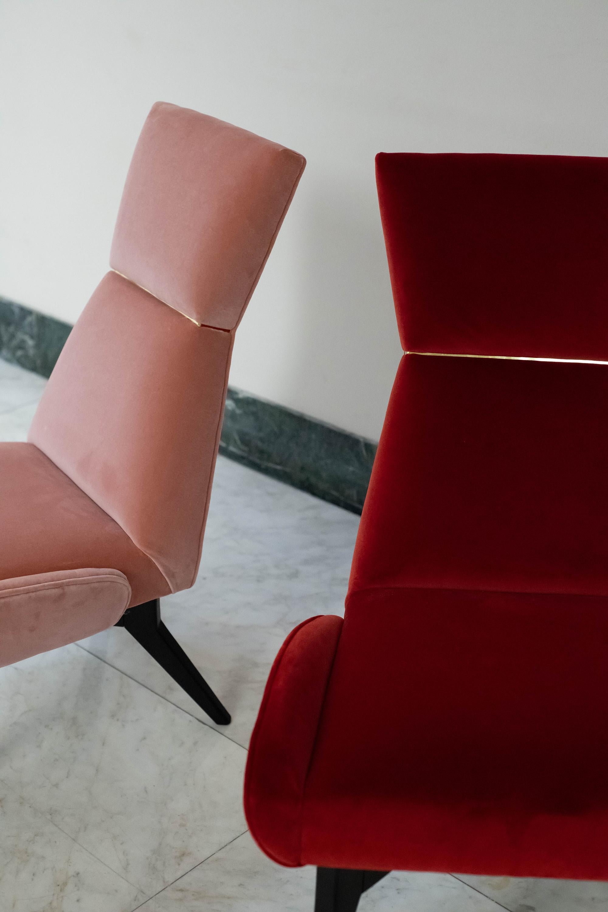 Italian Uni, Red Armchair with Gilt Details on the Backrest and Legs For Sale
