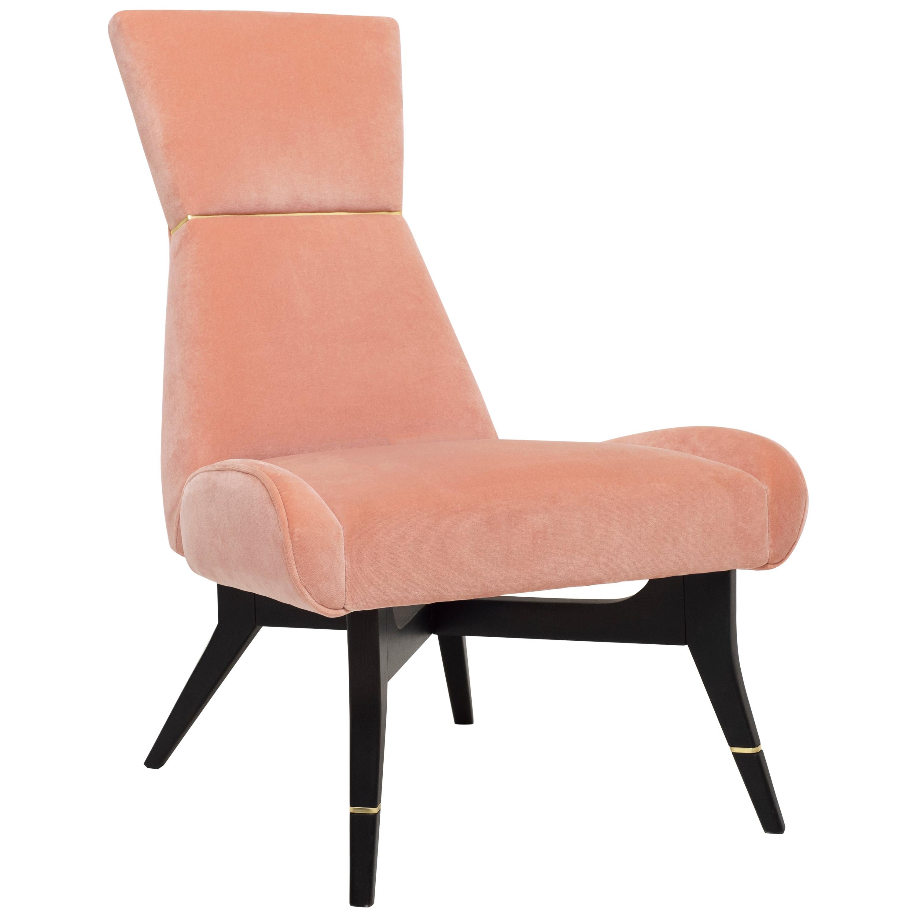 Uni - Pink Armchair with Gilt Details on the Backrest and Legs For Sale