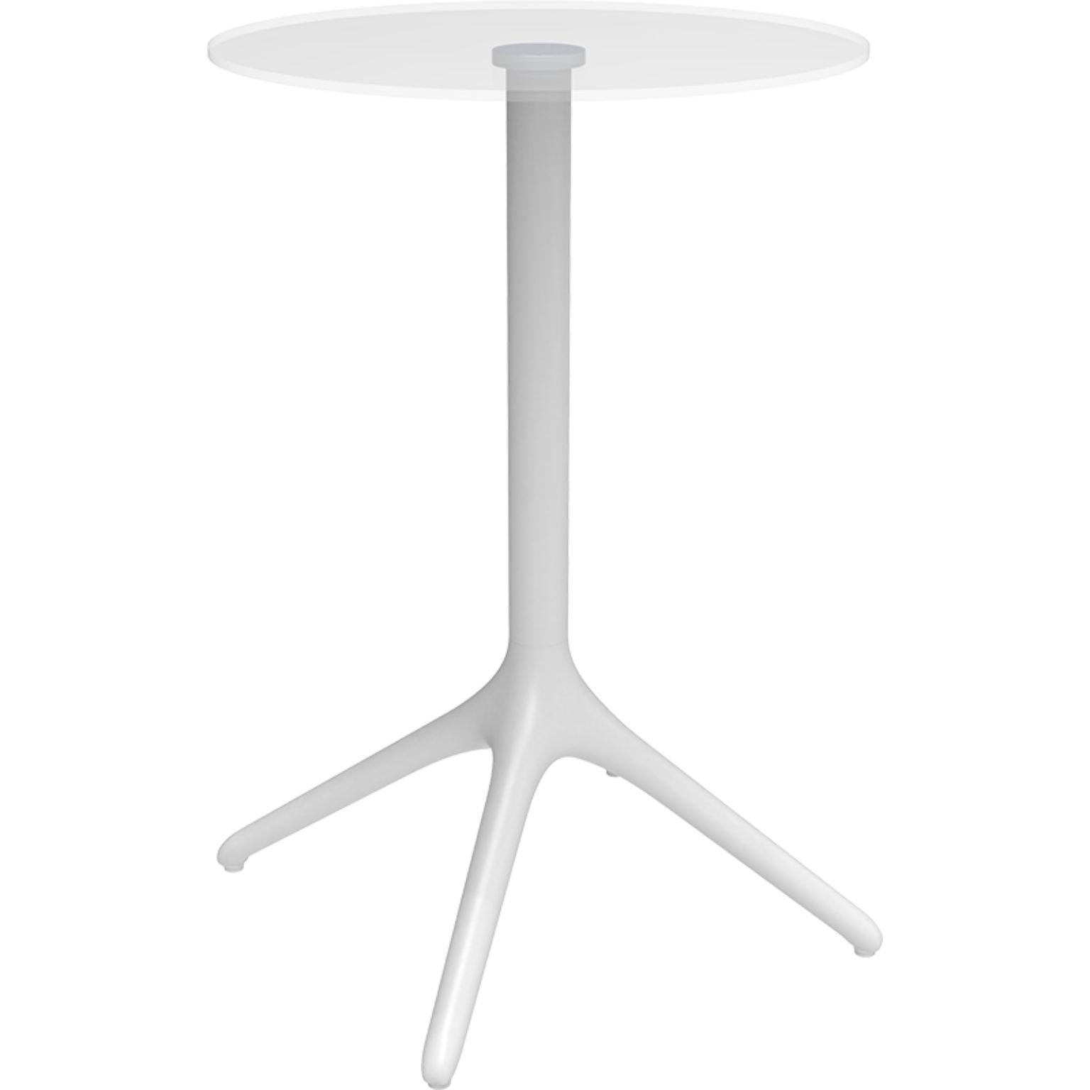 Uni white table XL 105 by MOWEE.
Dimensions: D50 x H105 cm
Material: aluminium, tempered glass
Weight: 9.7 kg
Also available in different colours and finishes. 

A table designed to be as versatile as possible and can coexist with a variety of